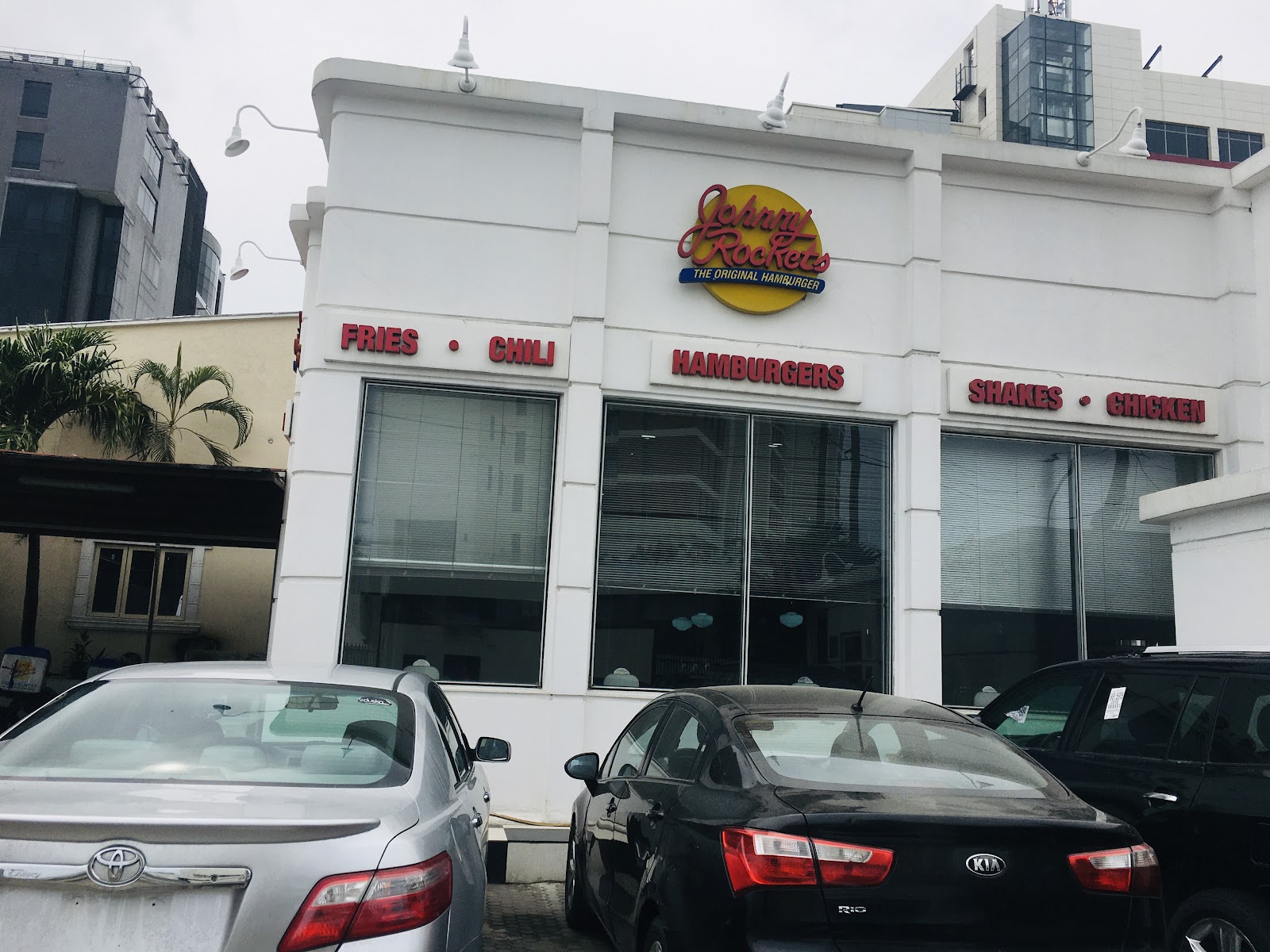Johnny Rockets® Express — Oficiais