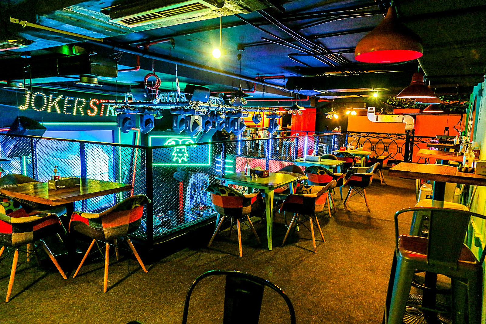 Joker’s Kitchen — Oficiais