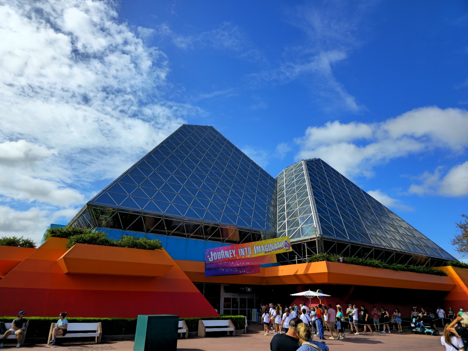 Journey Into Imagination with Figment — Oficiais