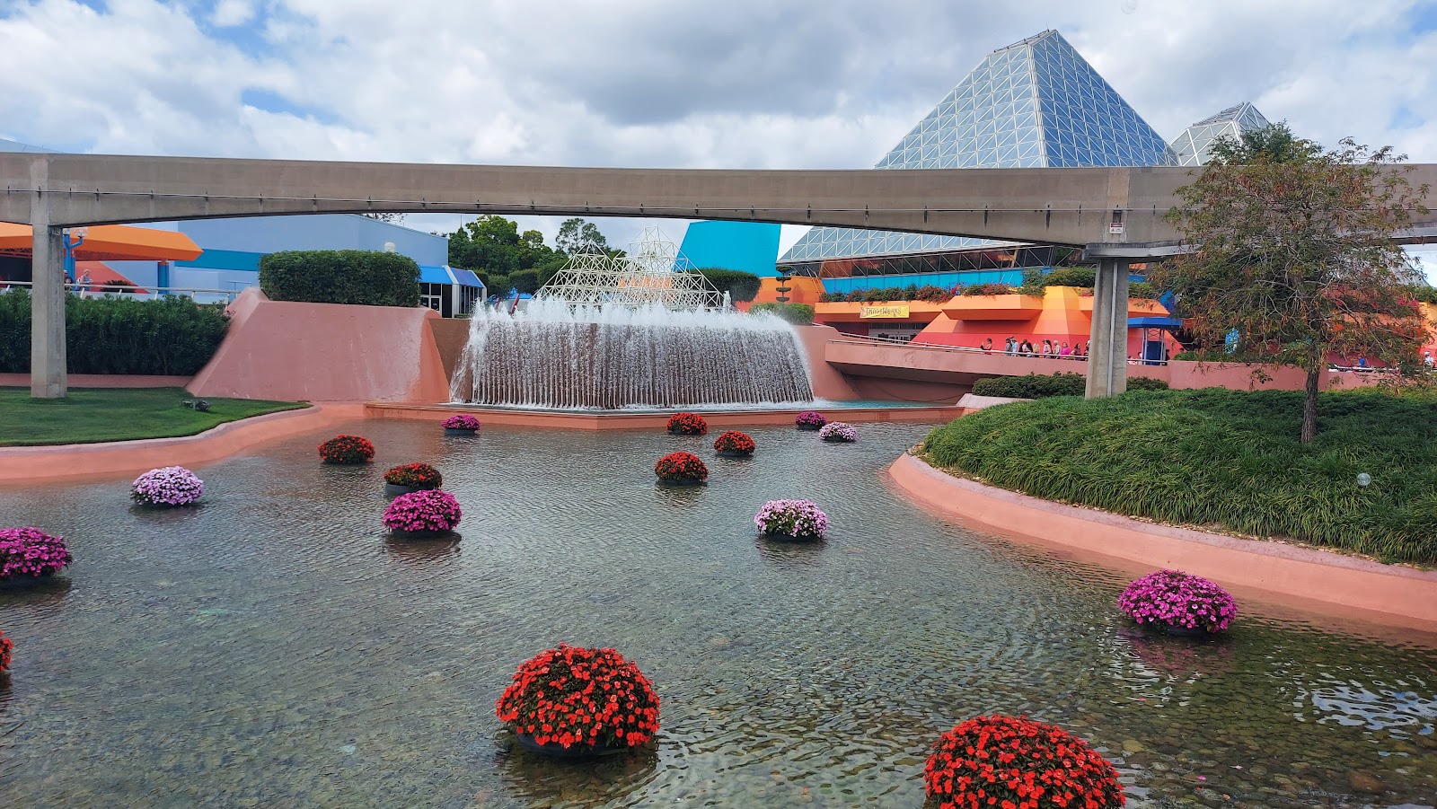 Journey Into Imagination with Figment — Oficiais