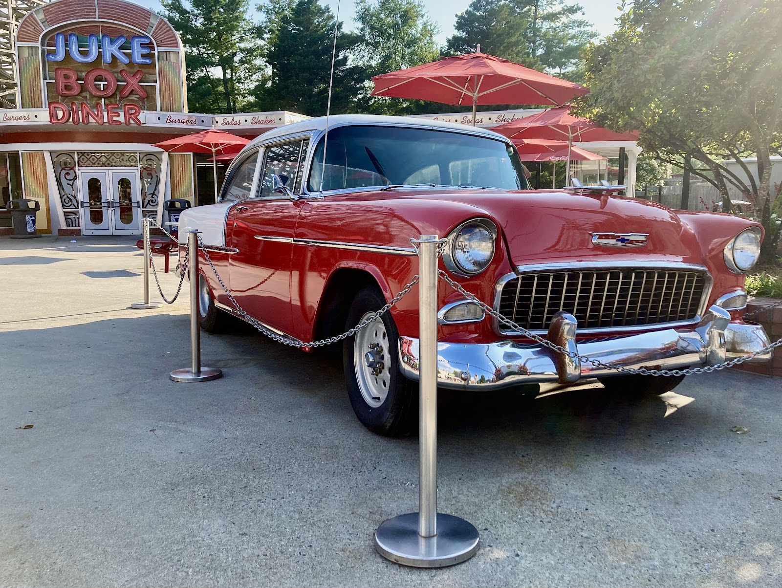Jukebox Diner — Oficiais