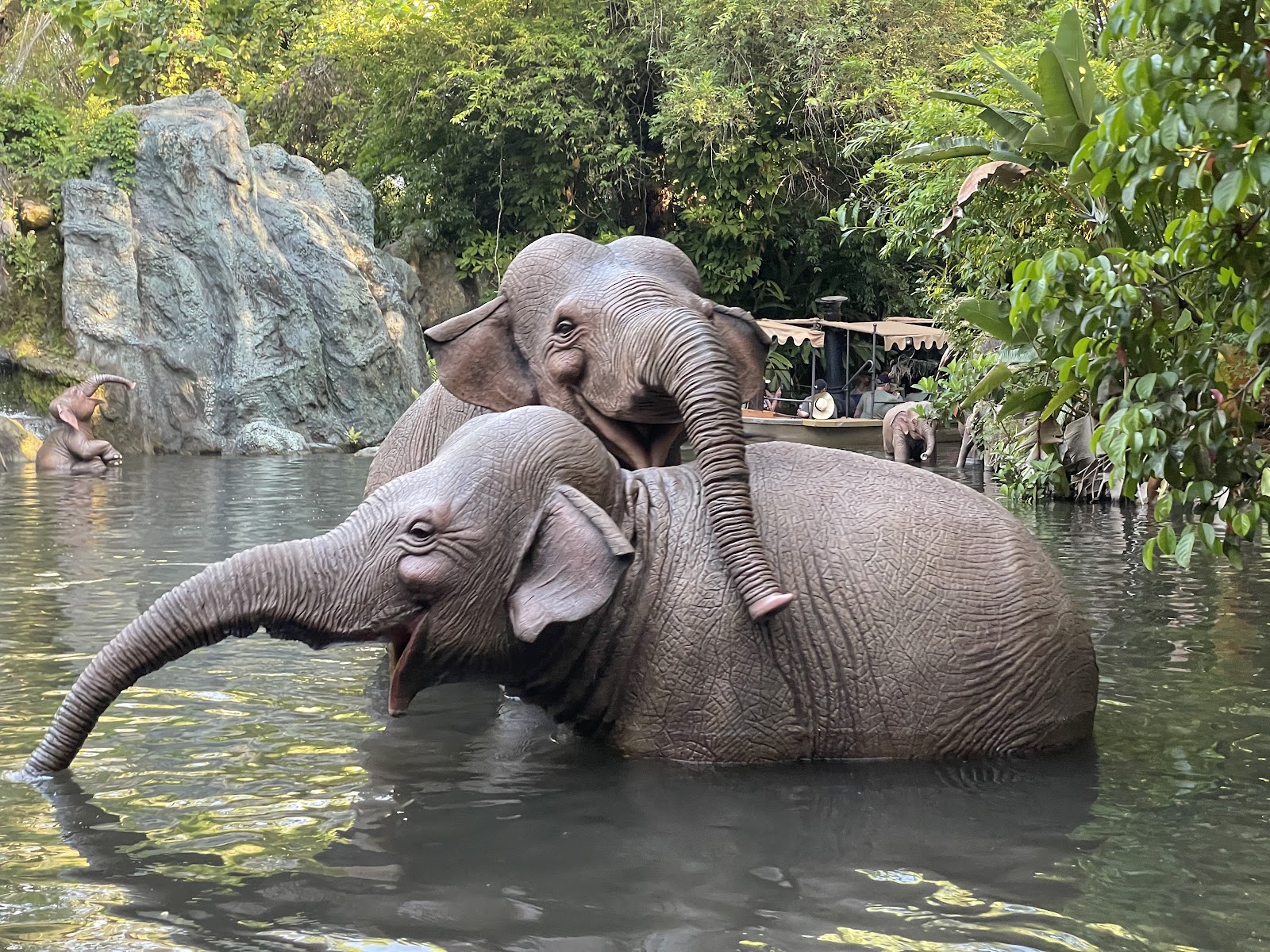Jungle Cruise — Oficiais