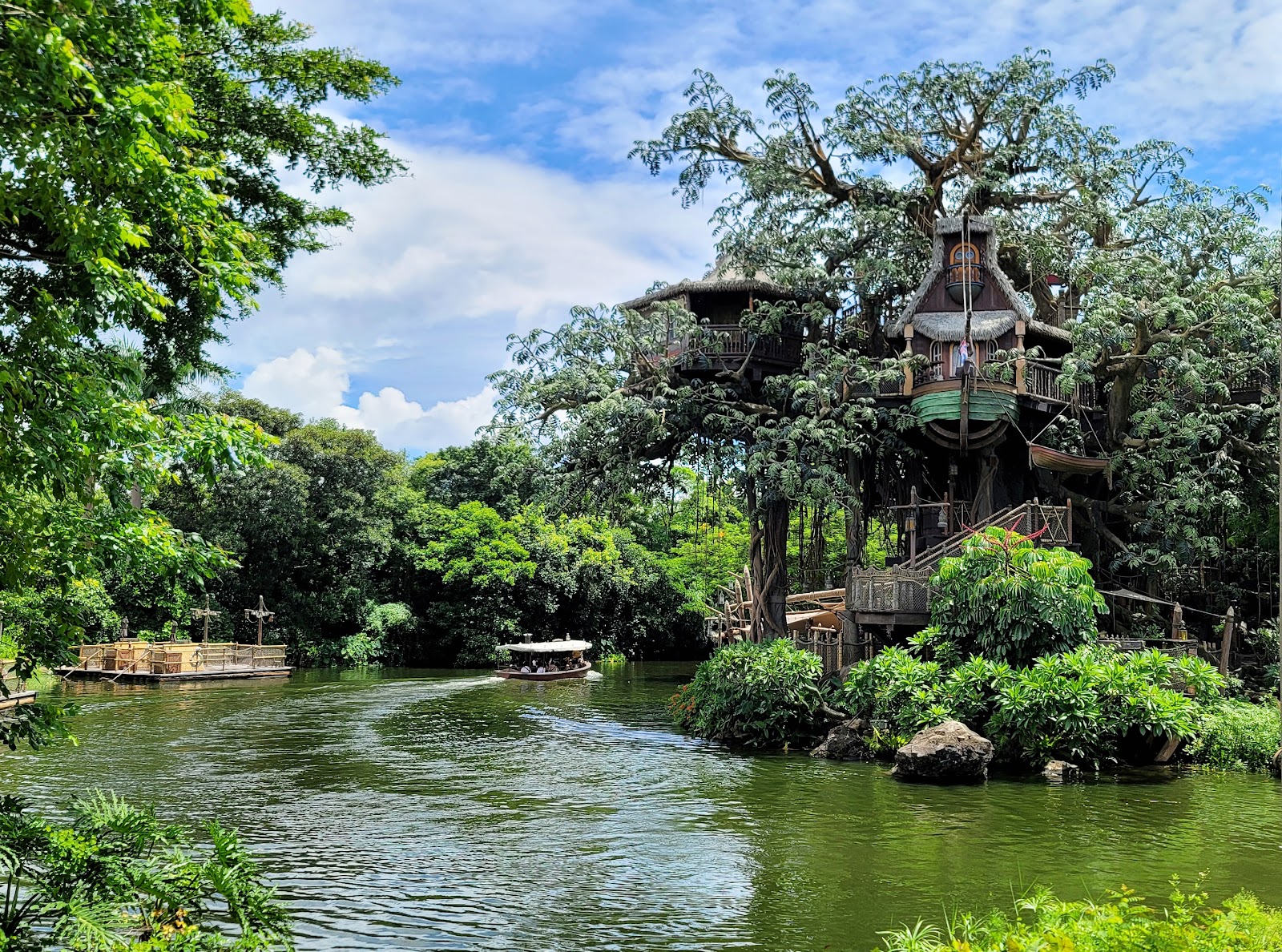 Jungle River Cruise — Oficiais