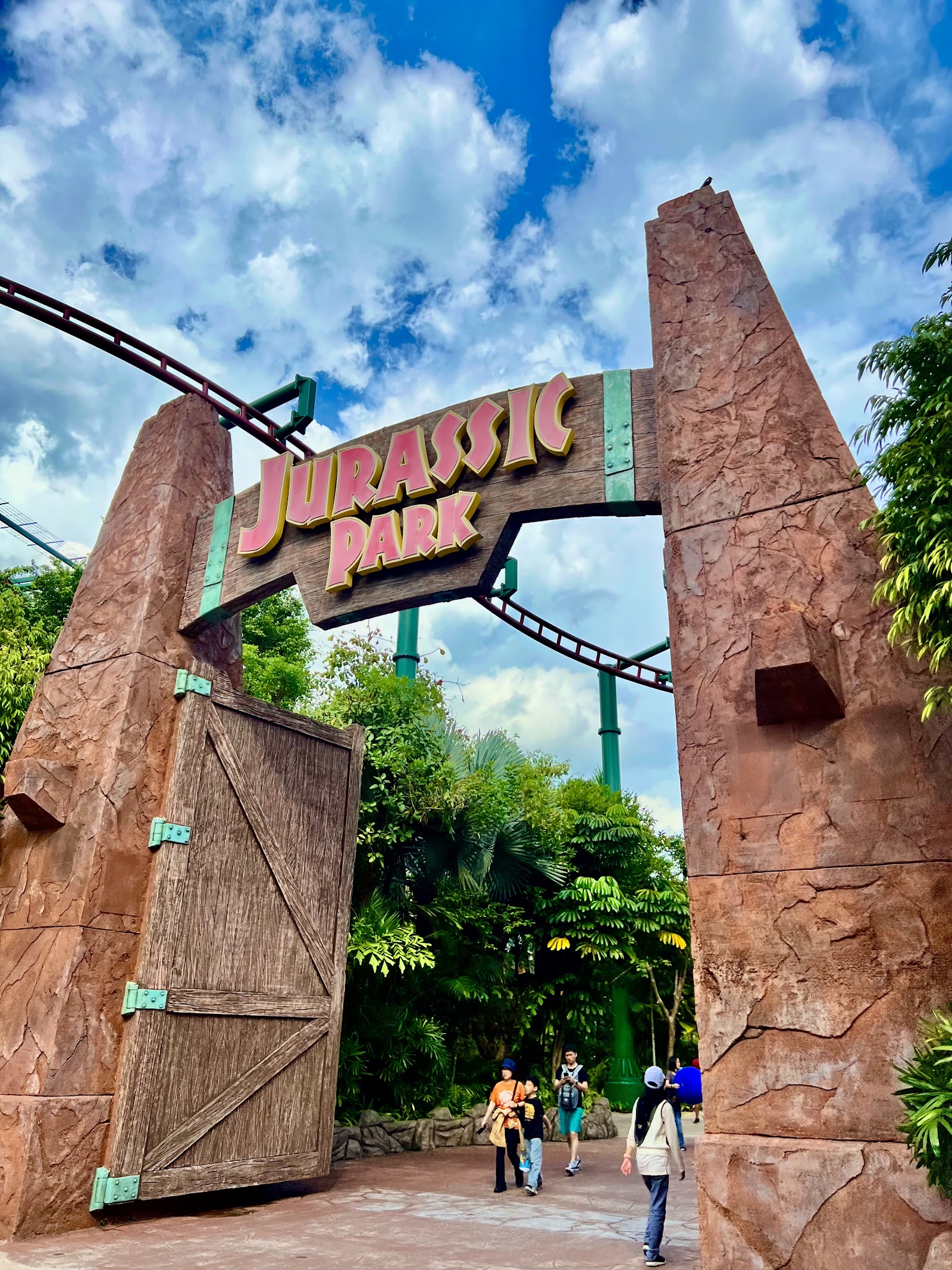 Jurassic Park Rapids Adventure — Oficiais