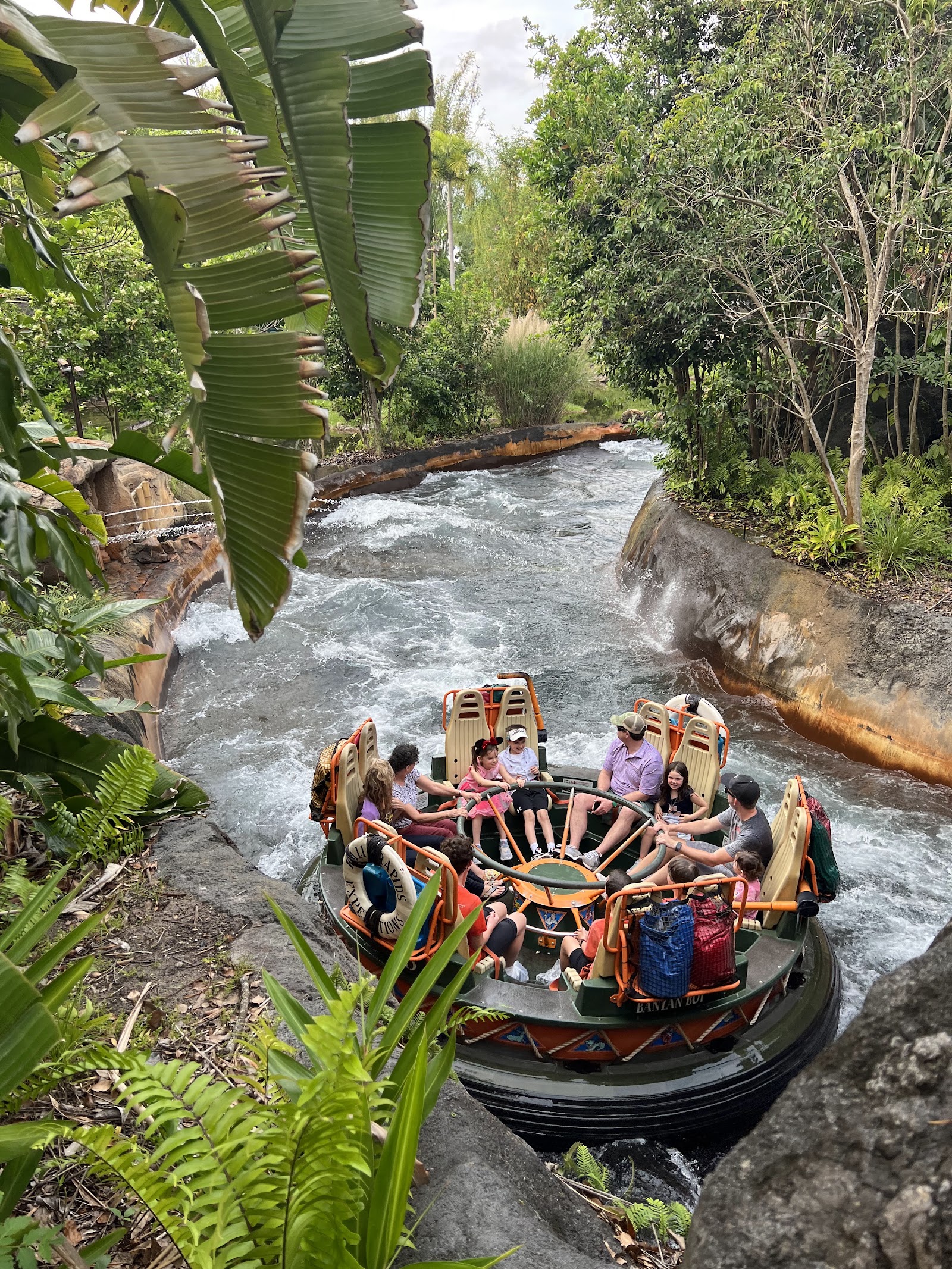 Kali River Rapids — Oficiais