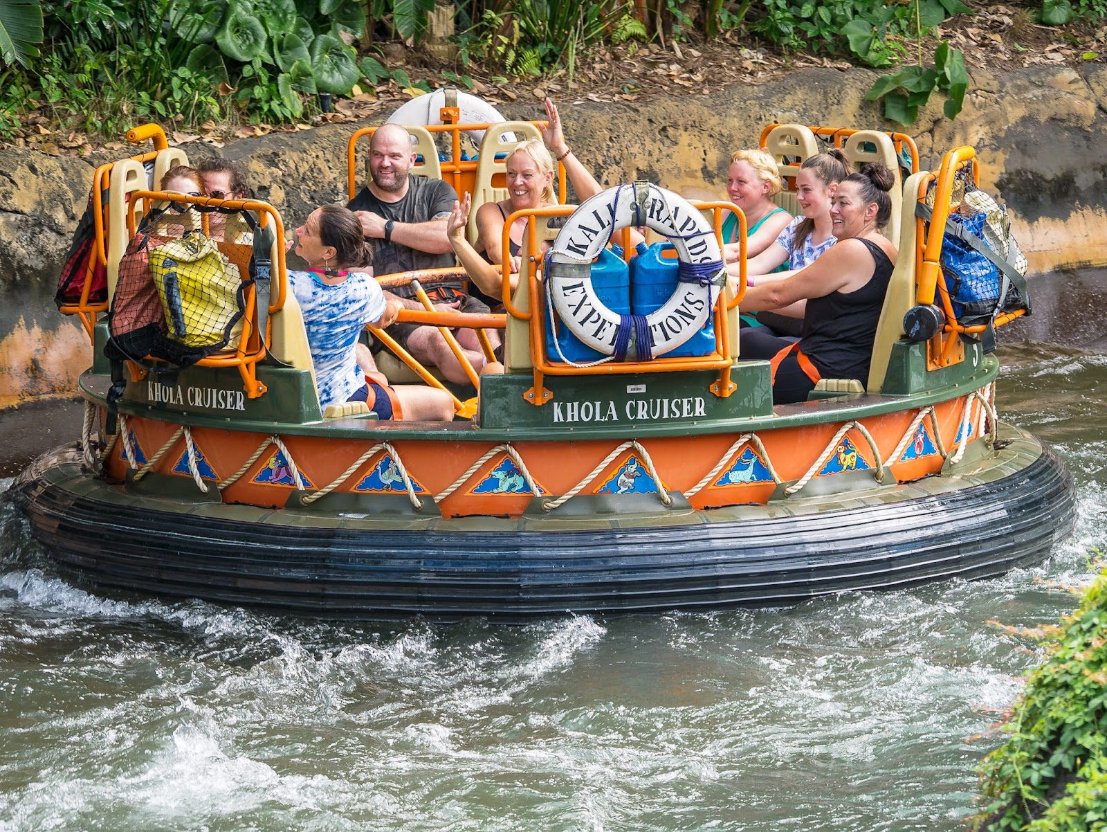 Kali River Rapids — Oficiais
