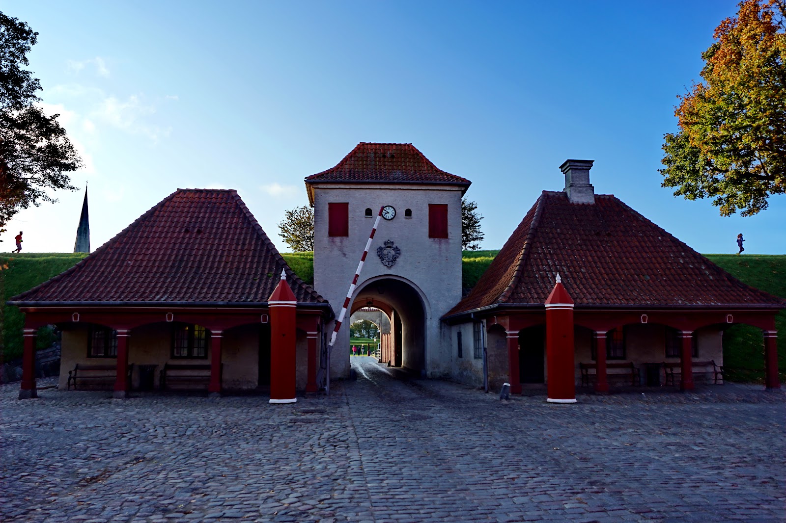 Kastellet — Oficiais