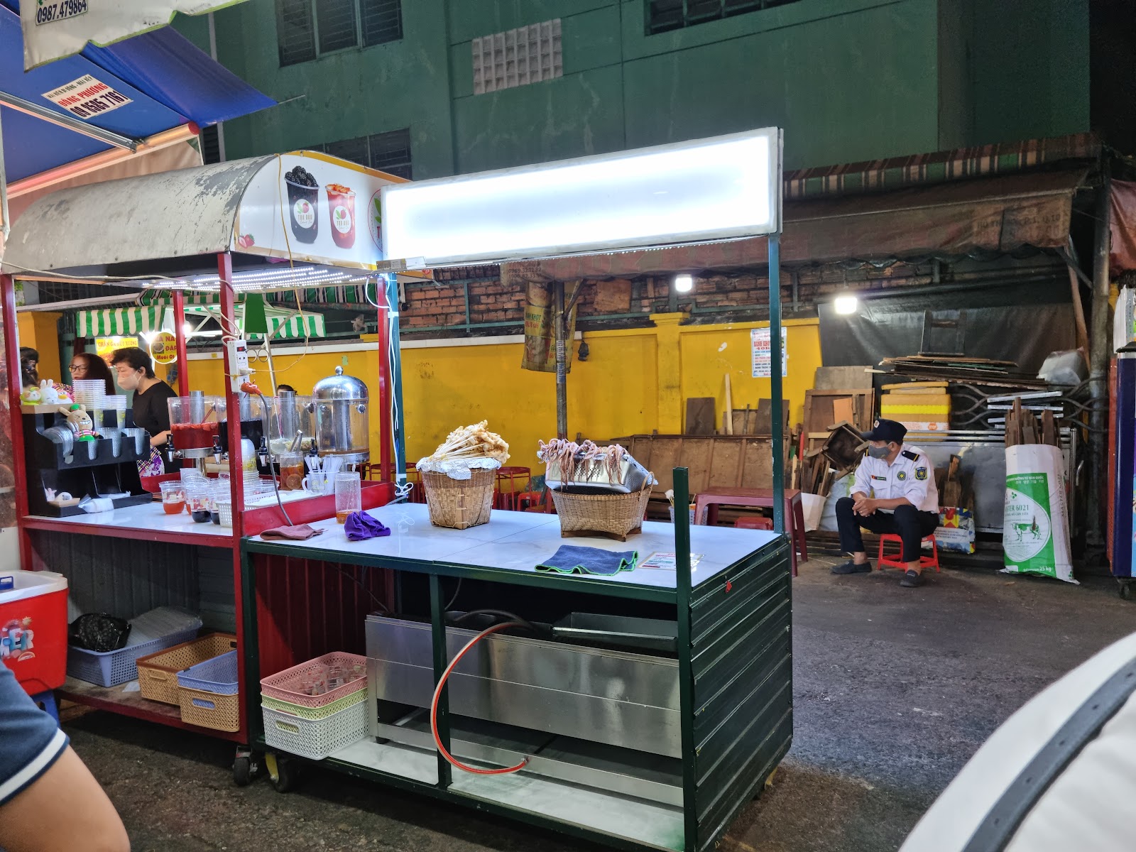 Khu Ẩm Thực