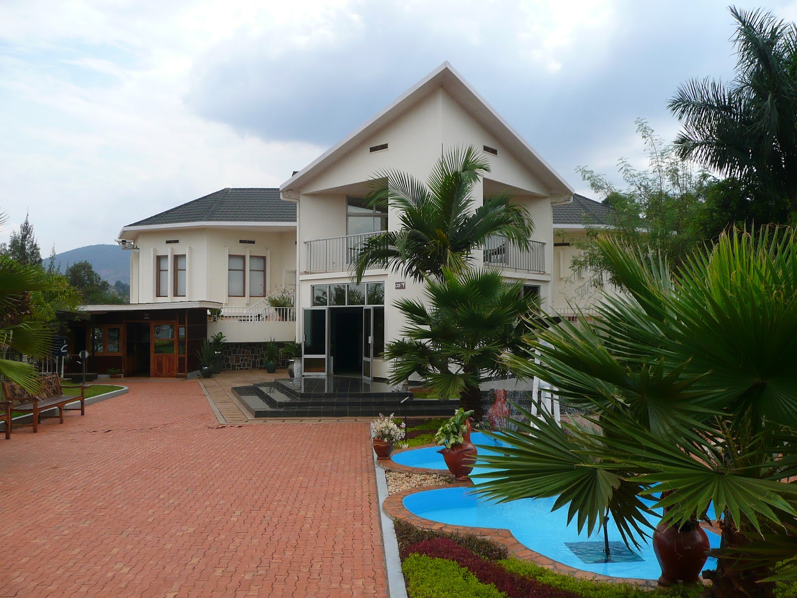 Kigali Genocide Memorial — Oficiais