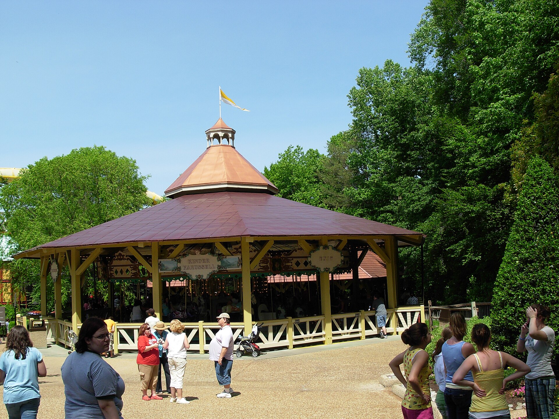 Kinder Karussel
