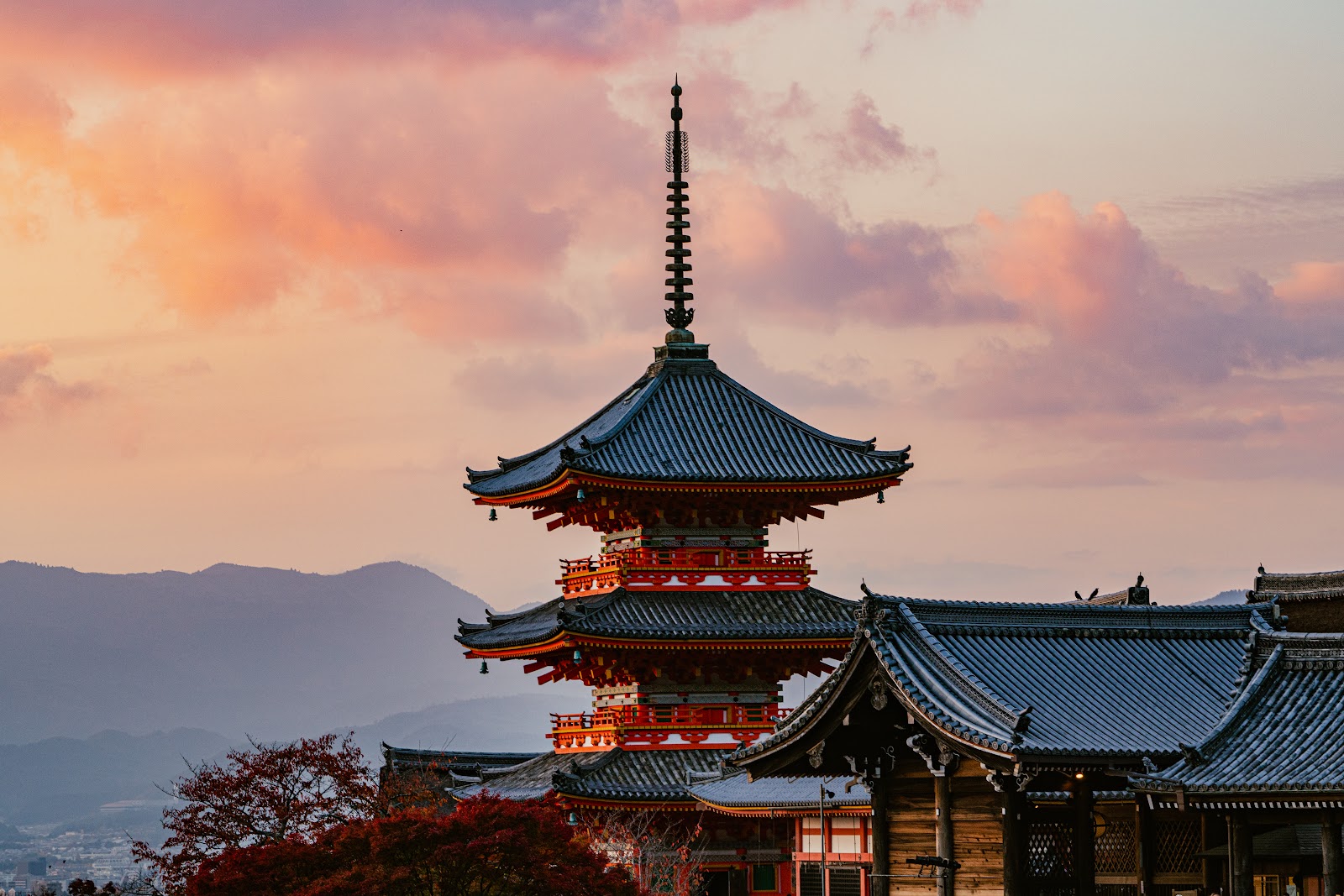 Kiyomizu-dera — Oficiais