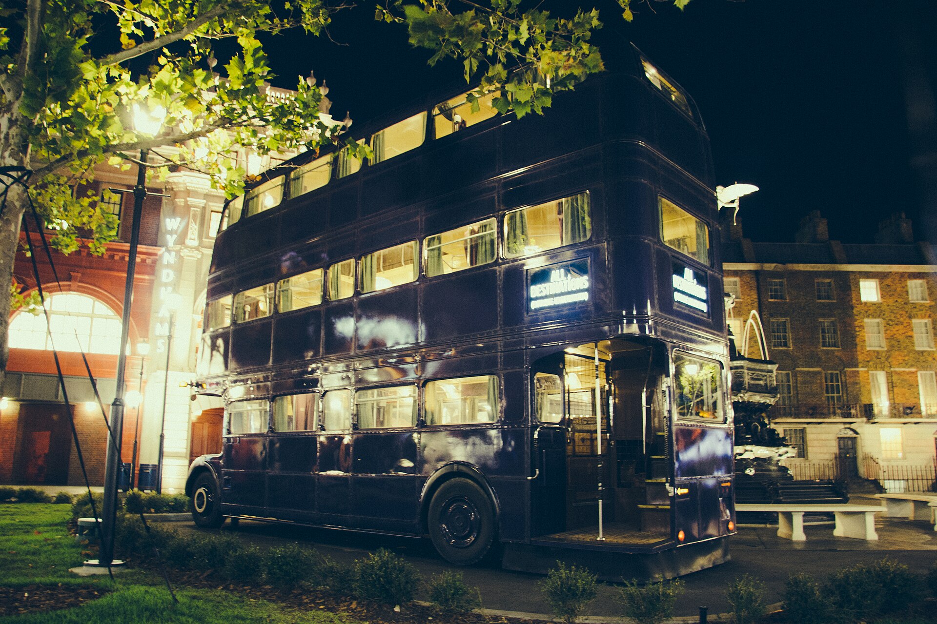 Knight Bus™