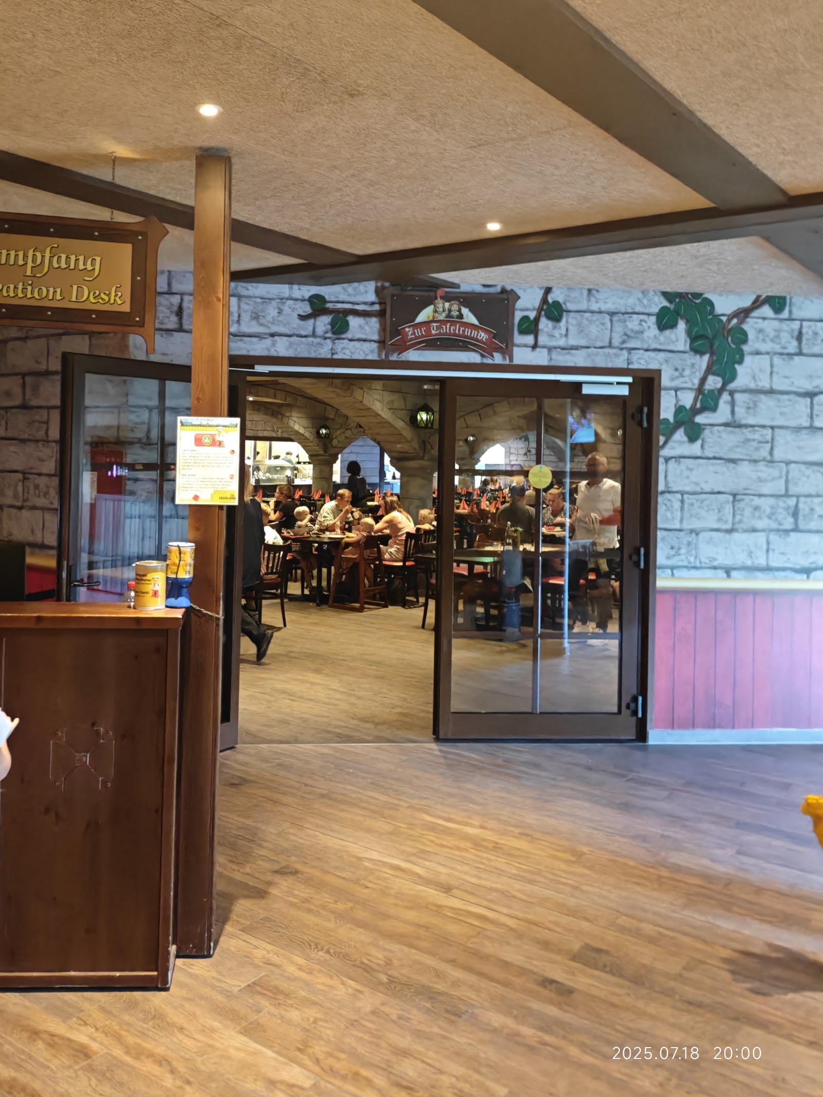 Knight's Table Restaurant