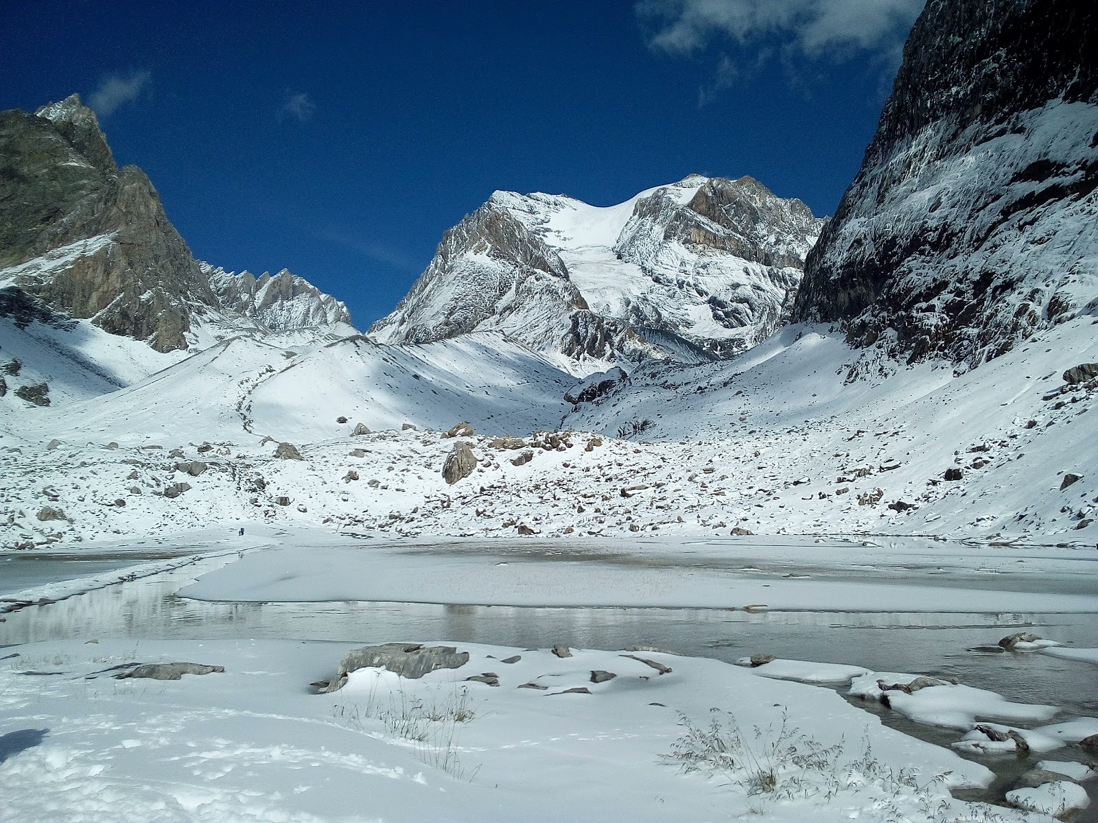 Lac des Vaches — Oficiais