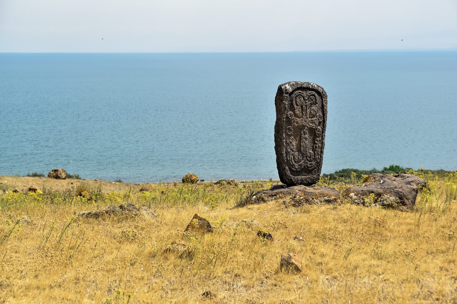 Lago Sevan — Oficiais