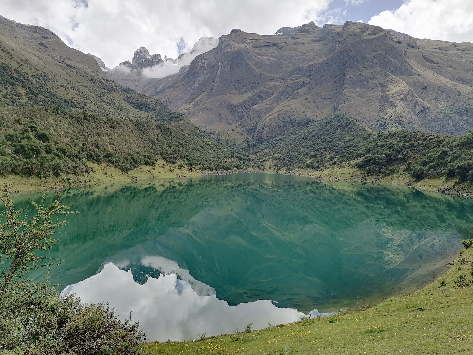 Laguna de Angasccocha