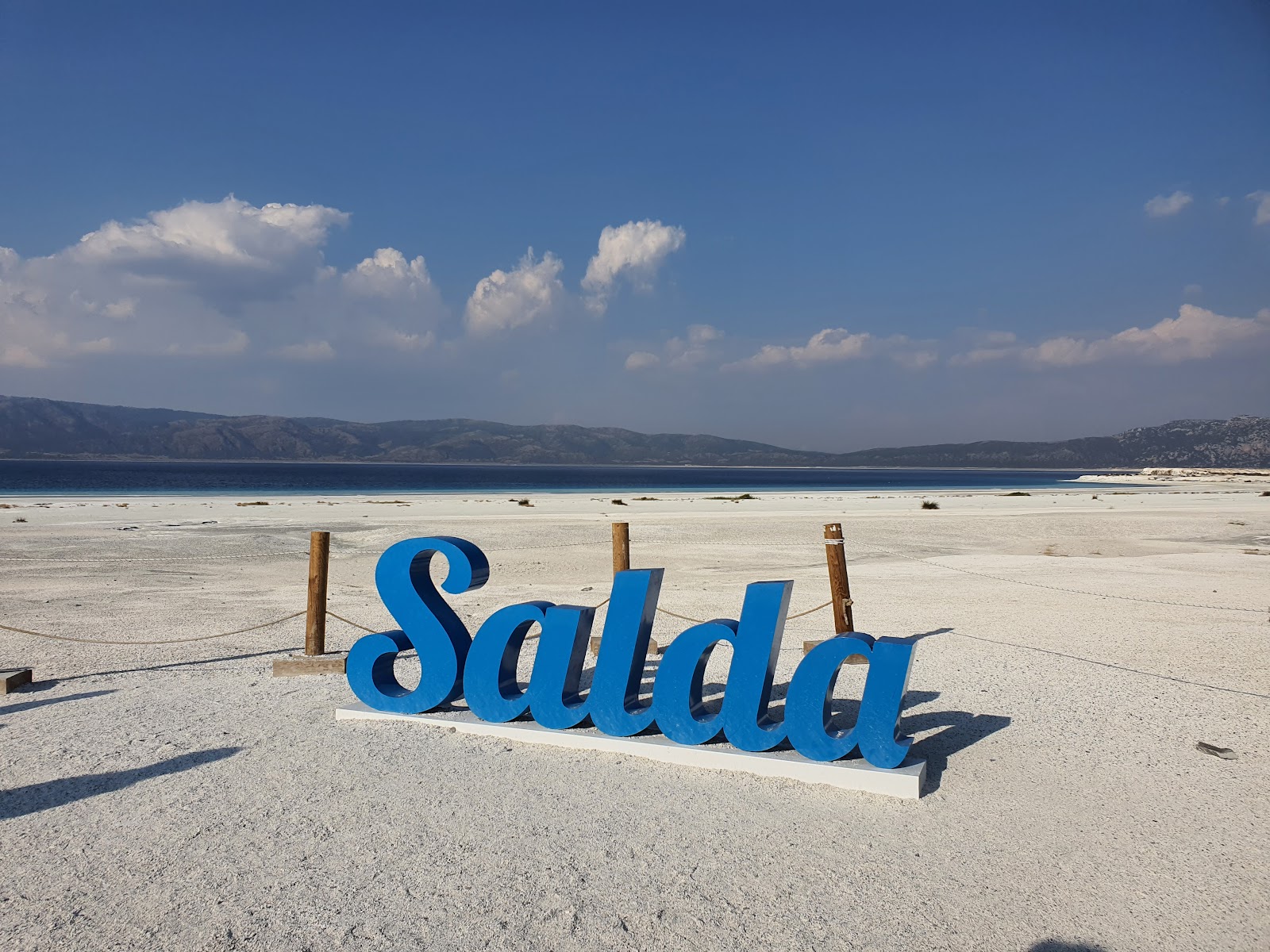 Lake Salda — Oficiais