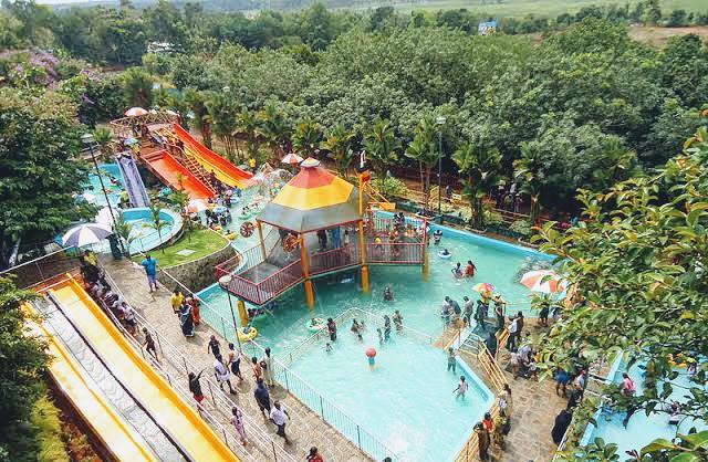 Lazy River — Oficiais