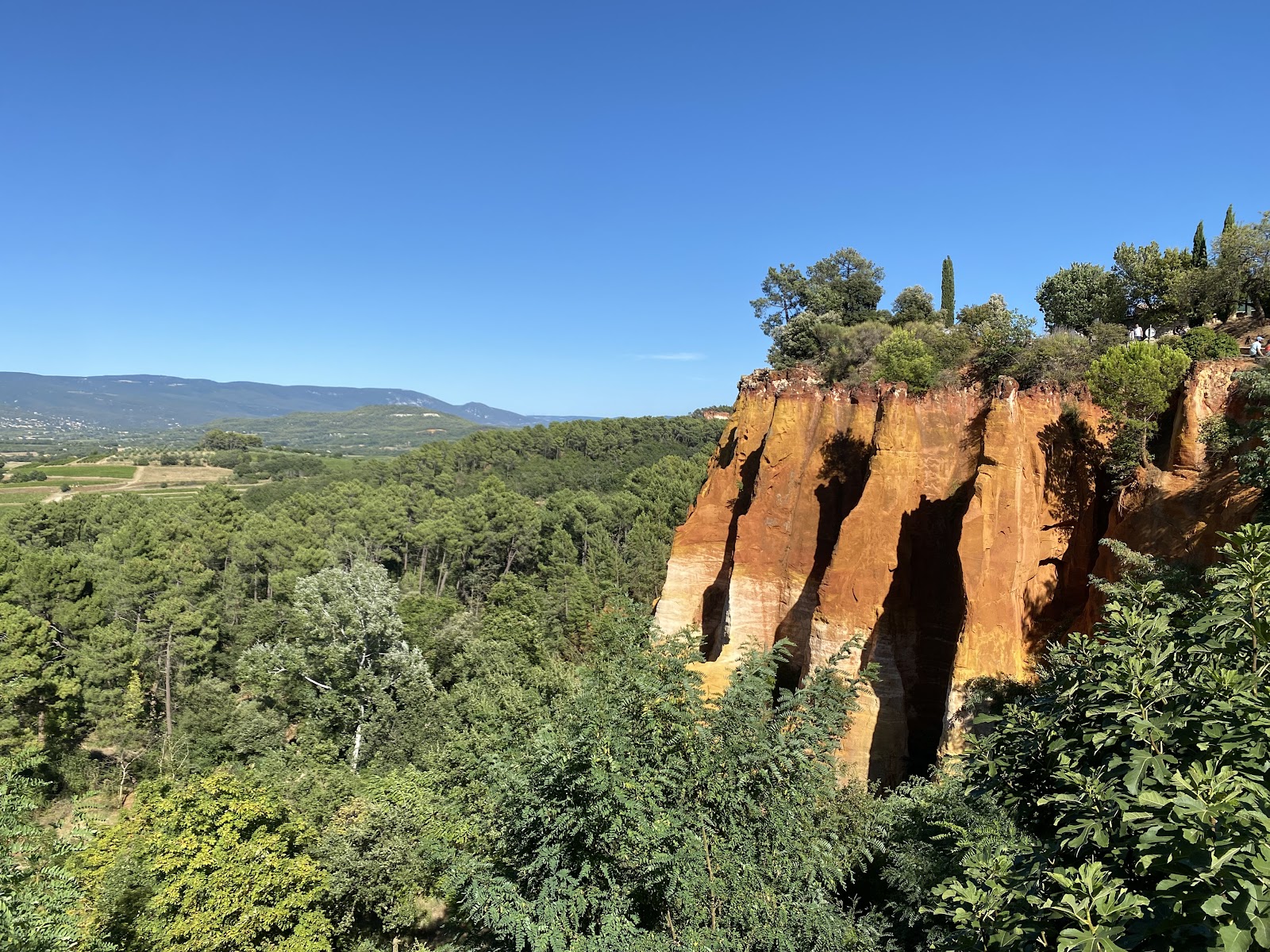 Le Sentier des Ocres — Oficiais
