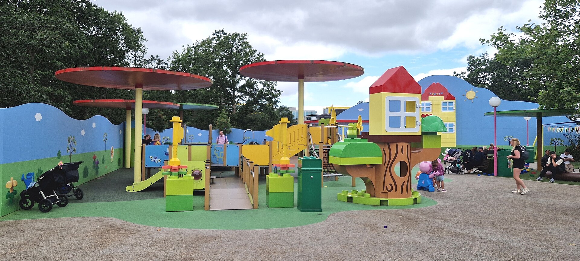 LEGO® DUPLO® PEPPA PIG Playground