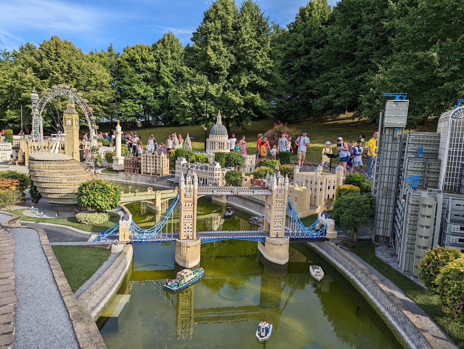 LEGOLAND Windsor — Oficiais