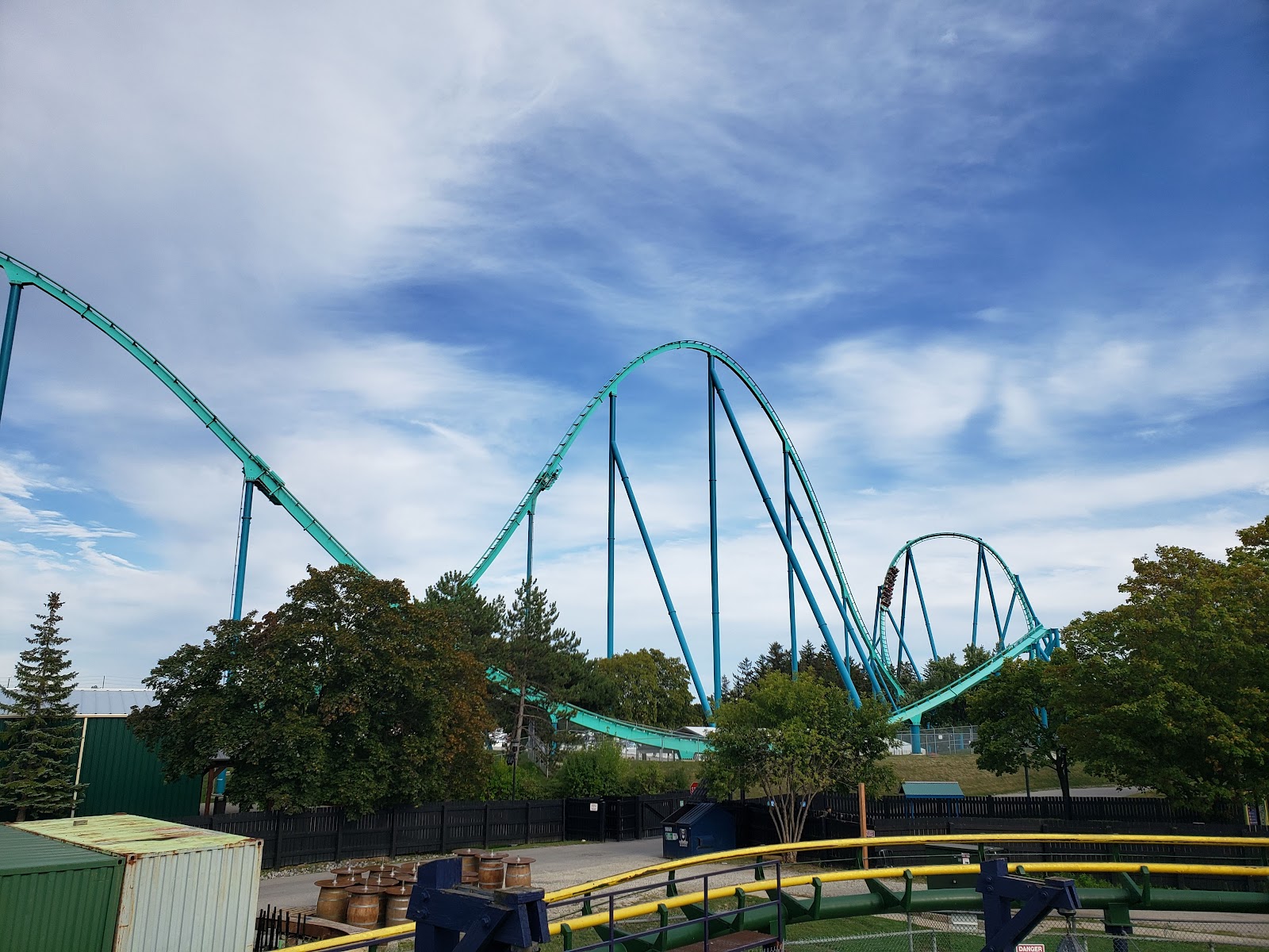 Leviathan — Oficiais