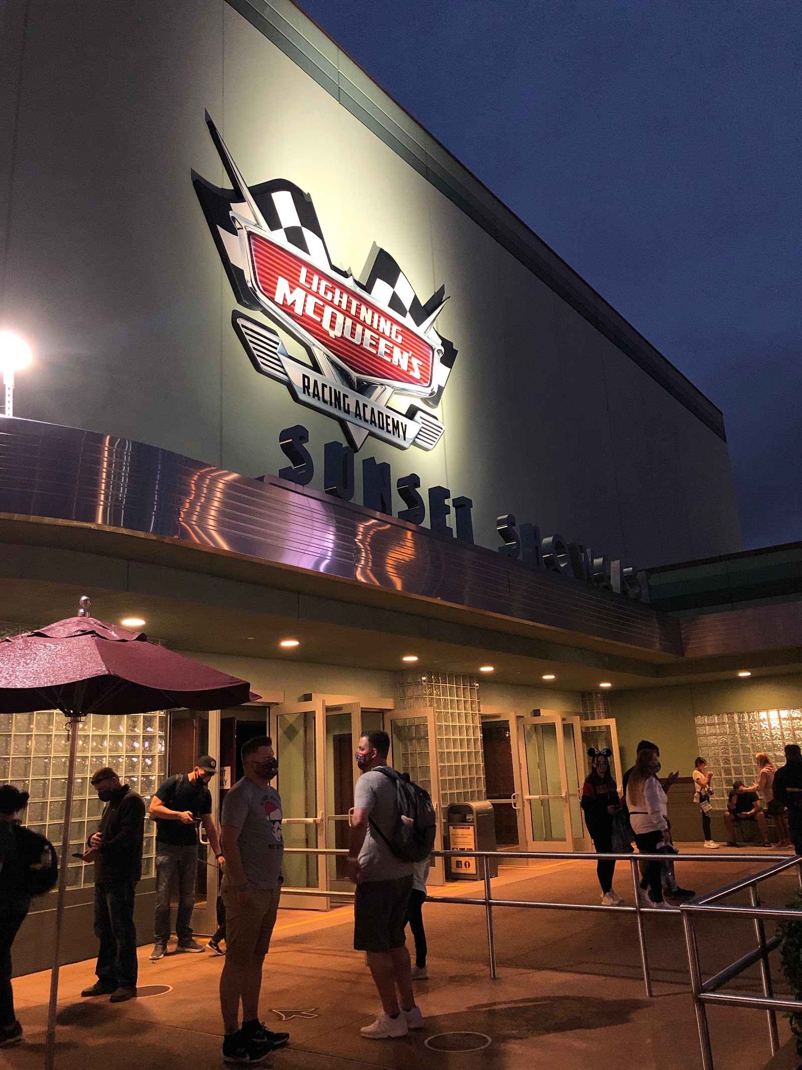 Lightning McQueen's Racing Academy — Oficiais