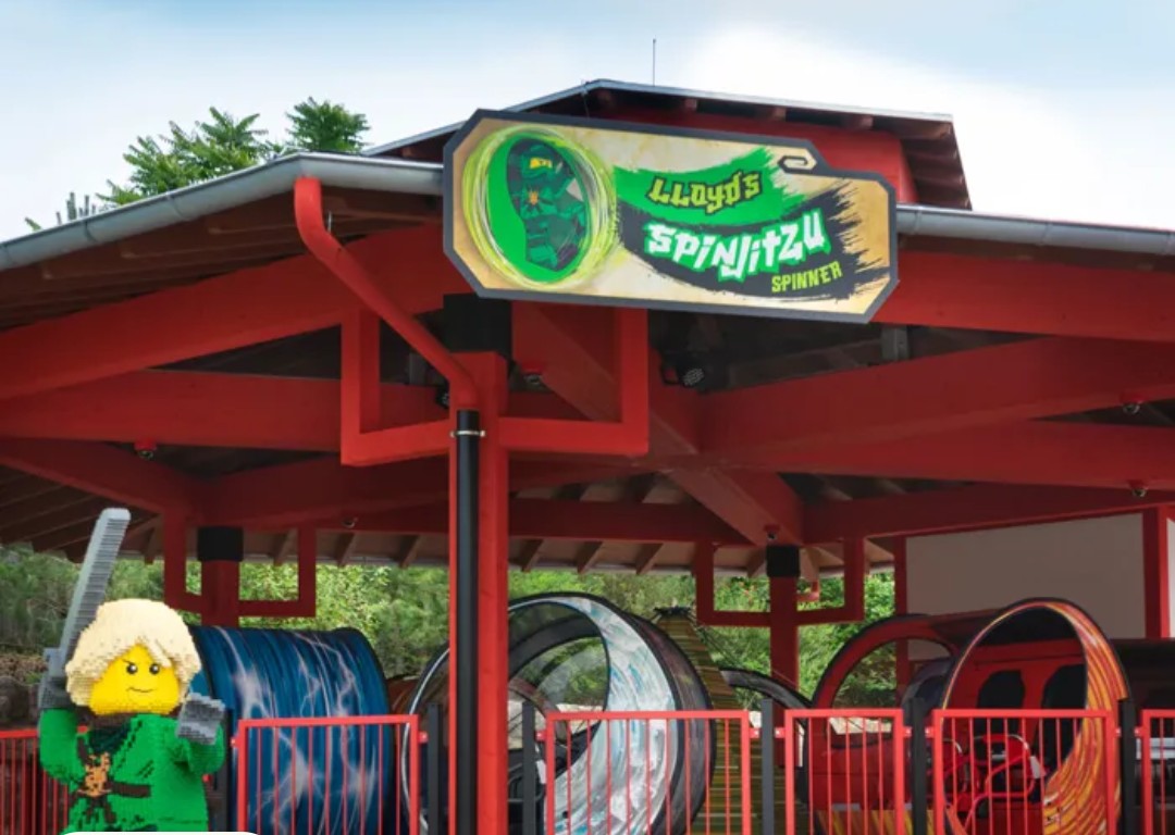 Lloyd’s Spinjitzu Spinner — Oficiais