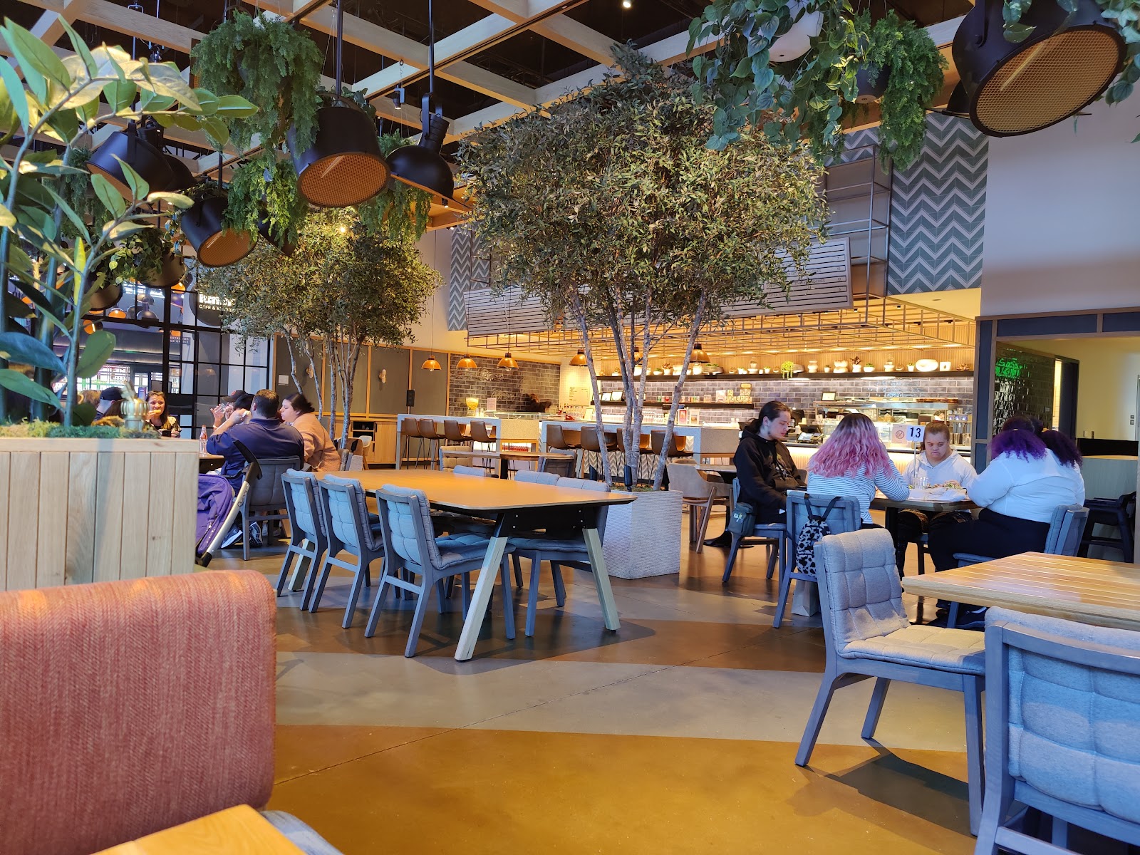 Lumin Café & Kitchen — Oficiais