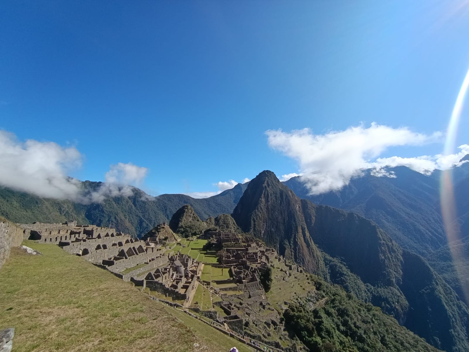 Machu Picchu — Oficiais