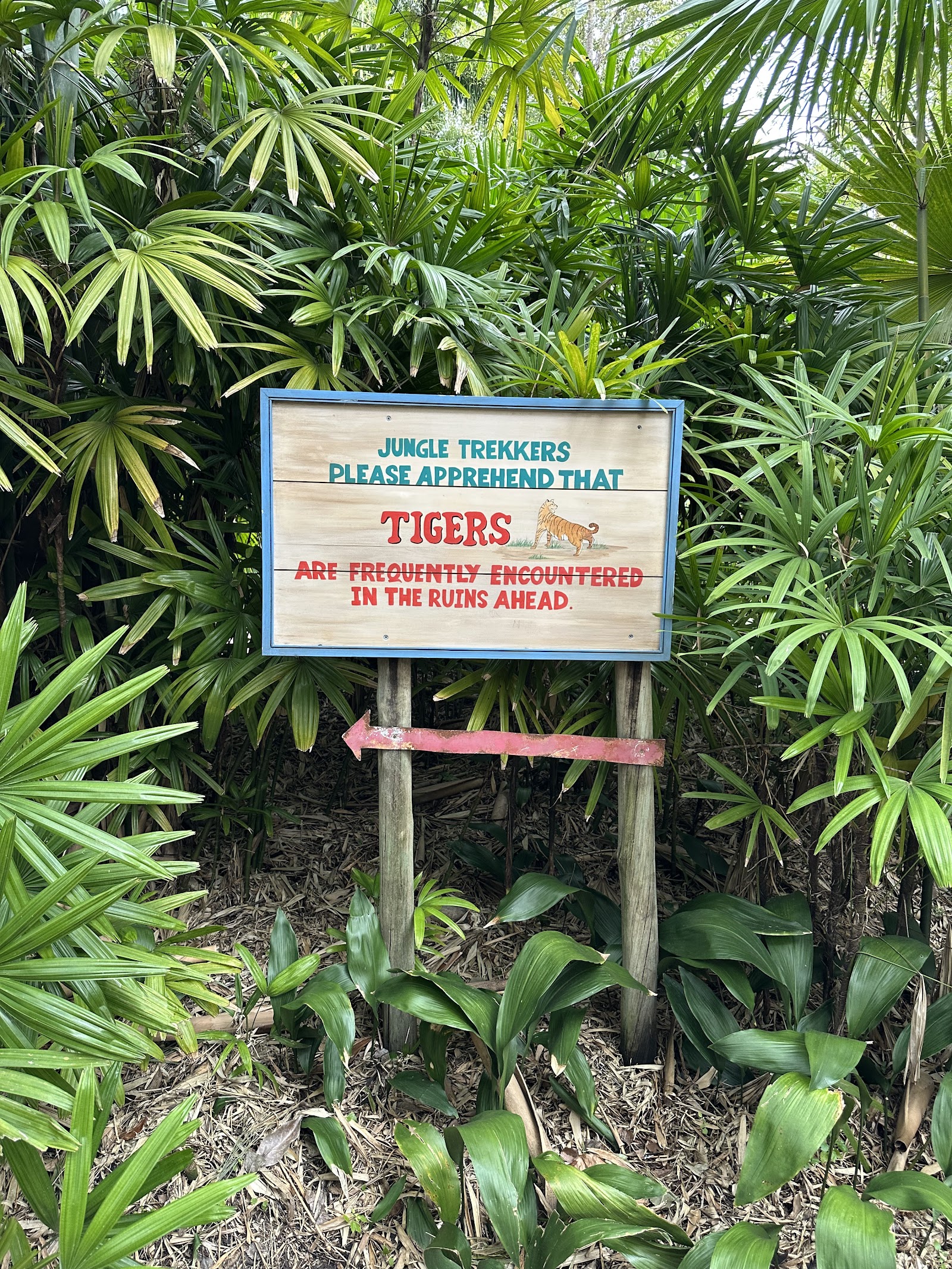 Maharajah Jungle Trek — Oficiais