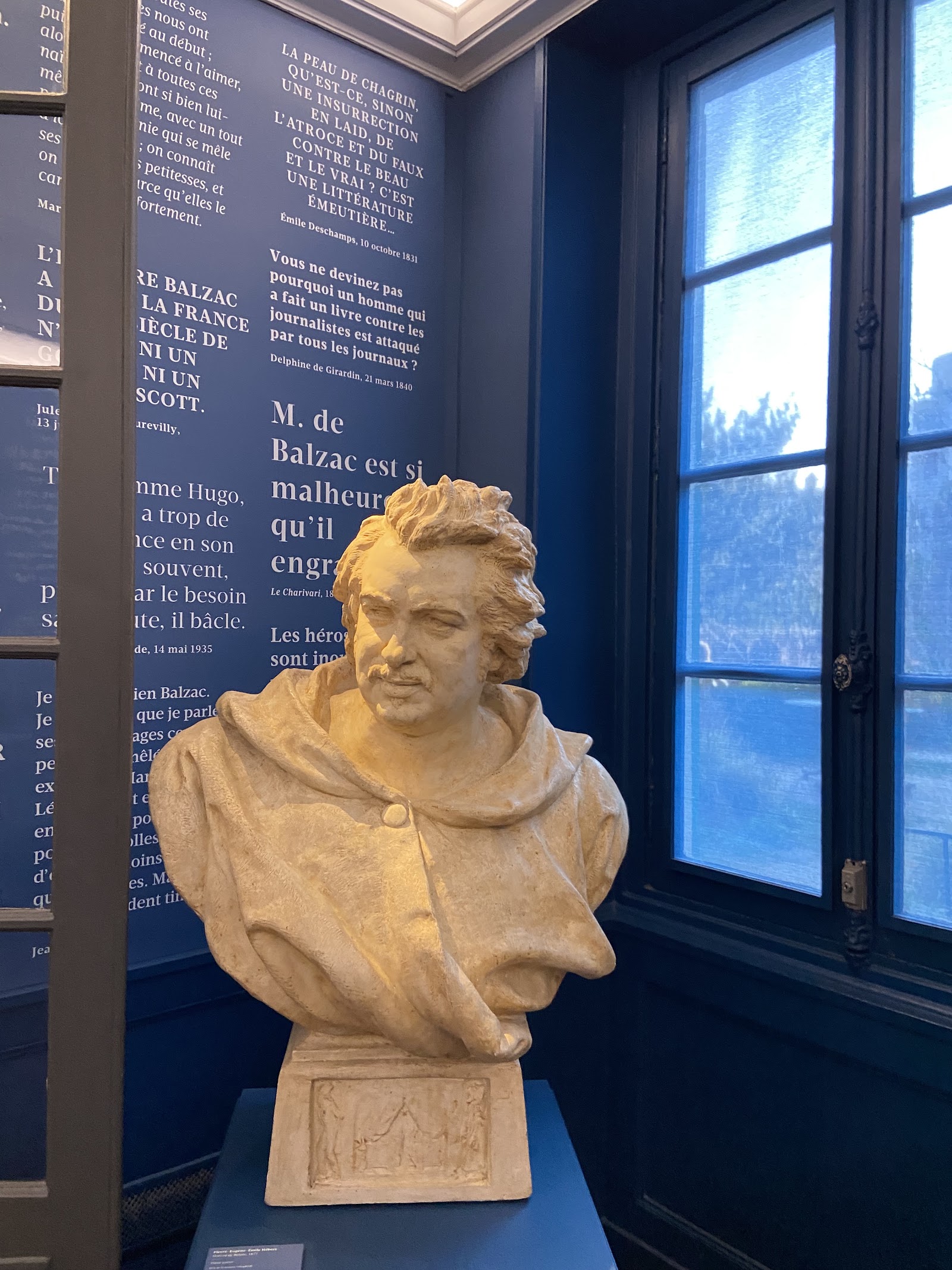 Maison de Balzac — Oficiais