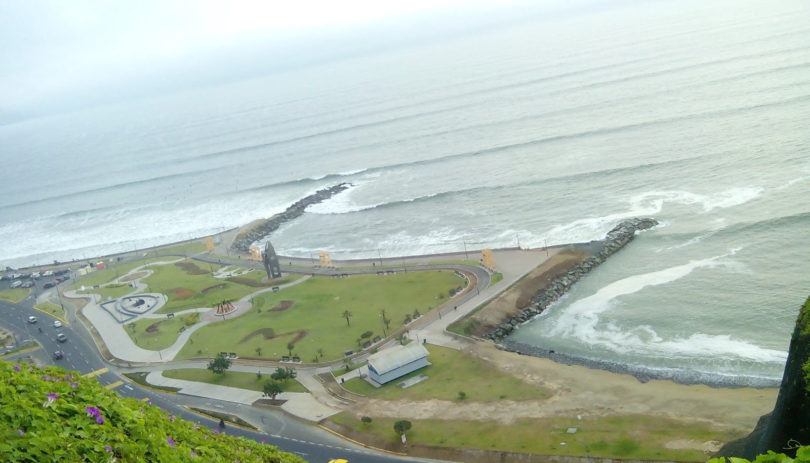 Malecón de Miraflores — Oficiais