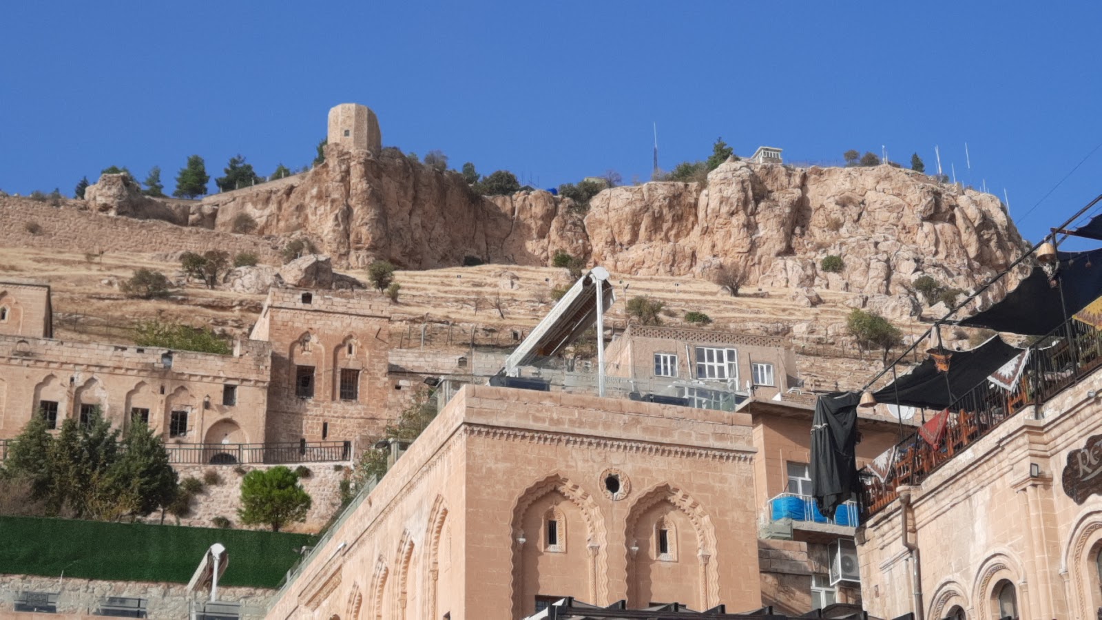 Mardin — Oficiais