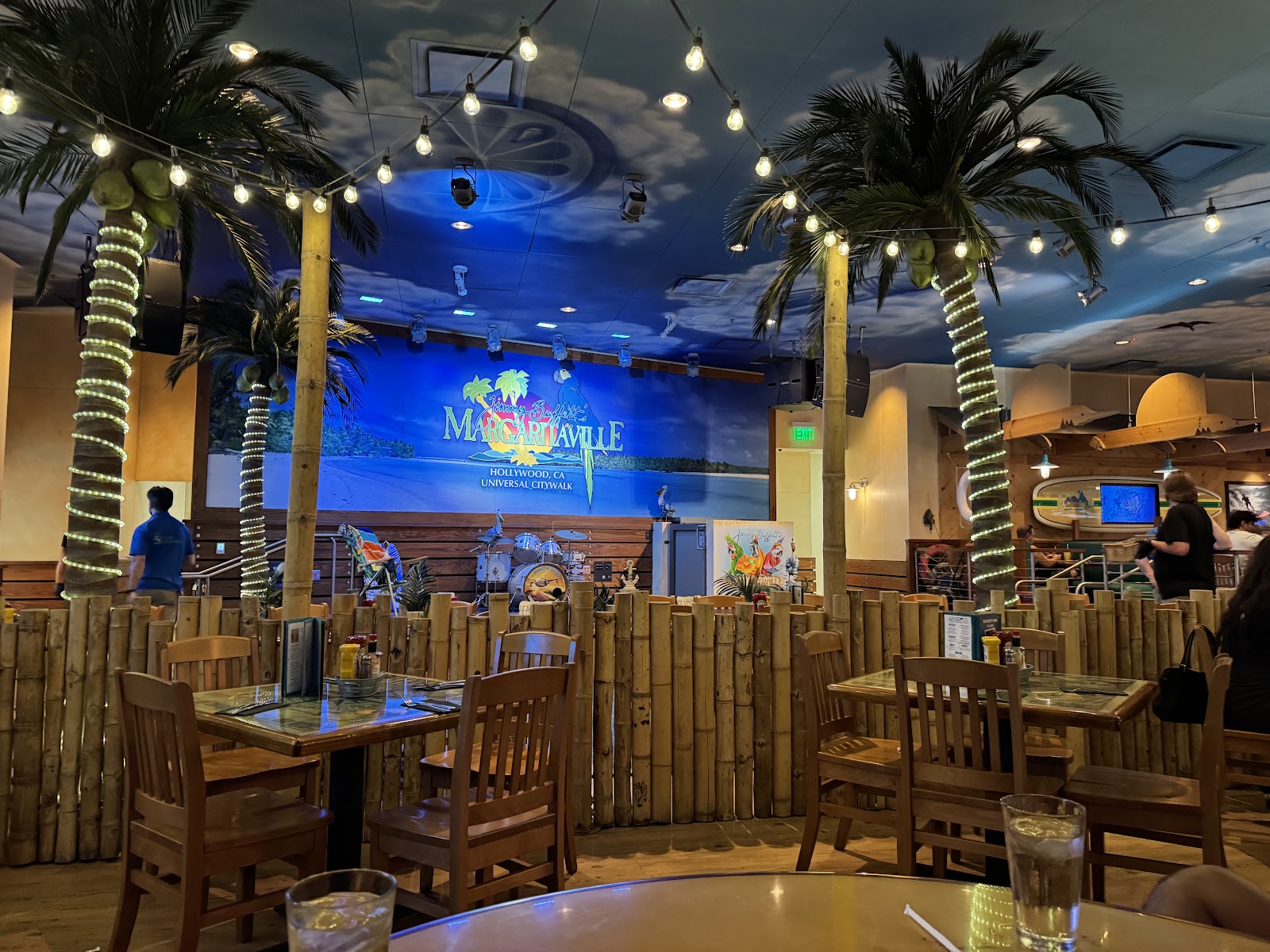 Margaritaville — Oficiais