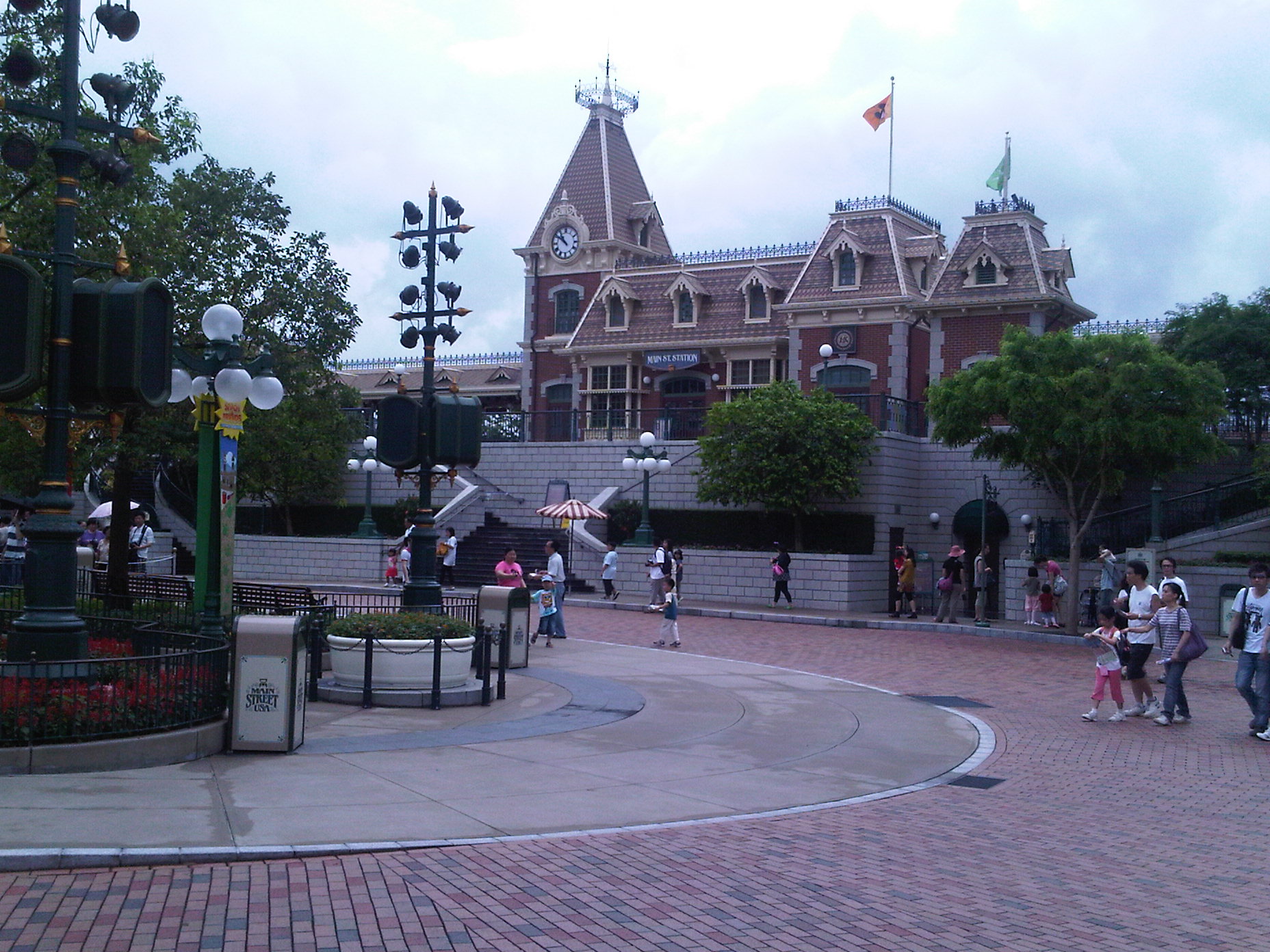 Meet Daisy at Town Square