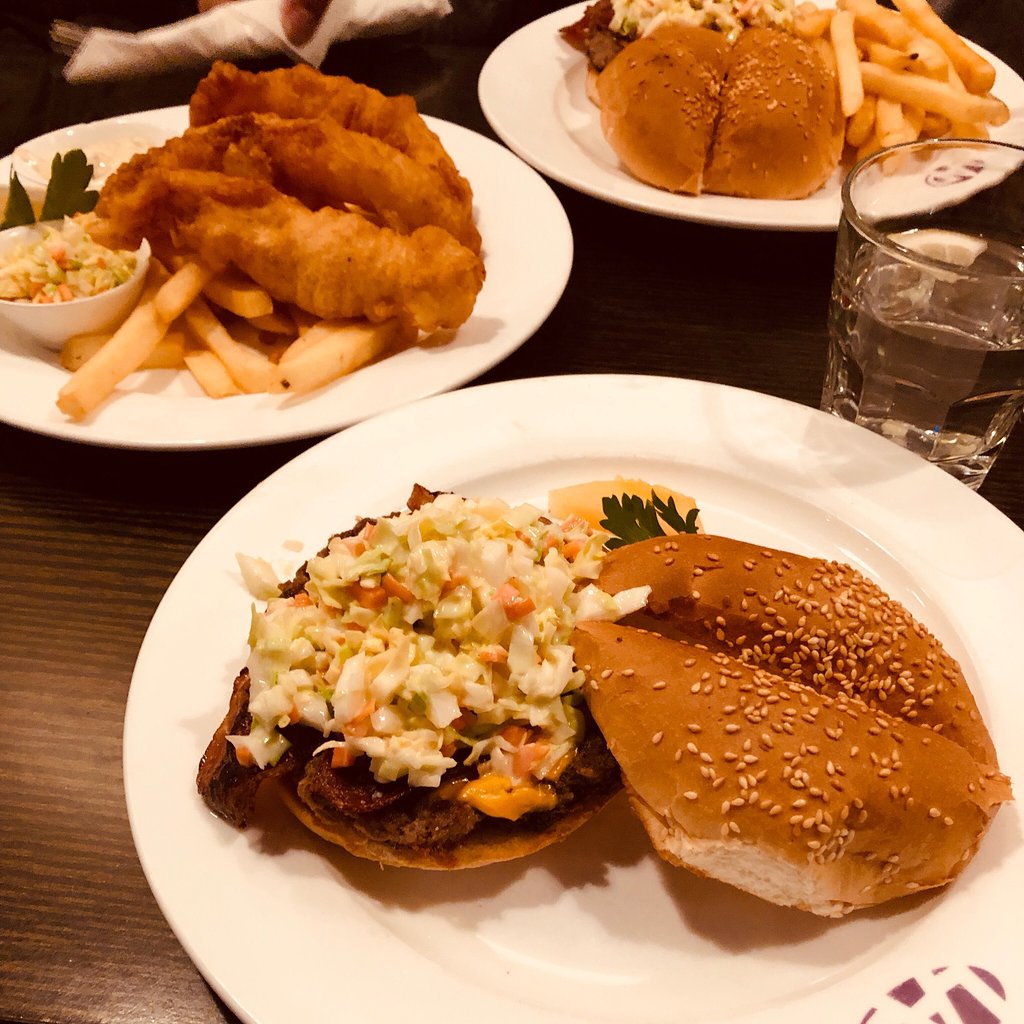 Mel's Drive-In — Oficiais