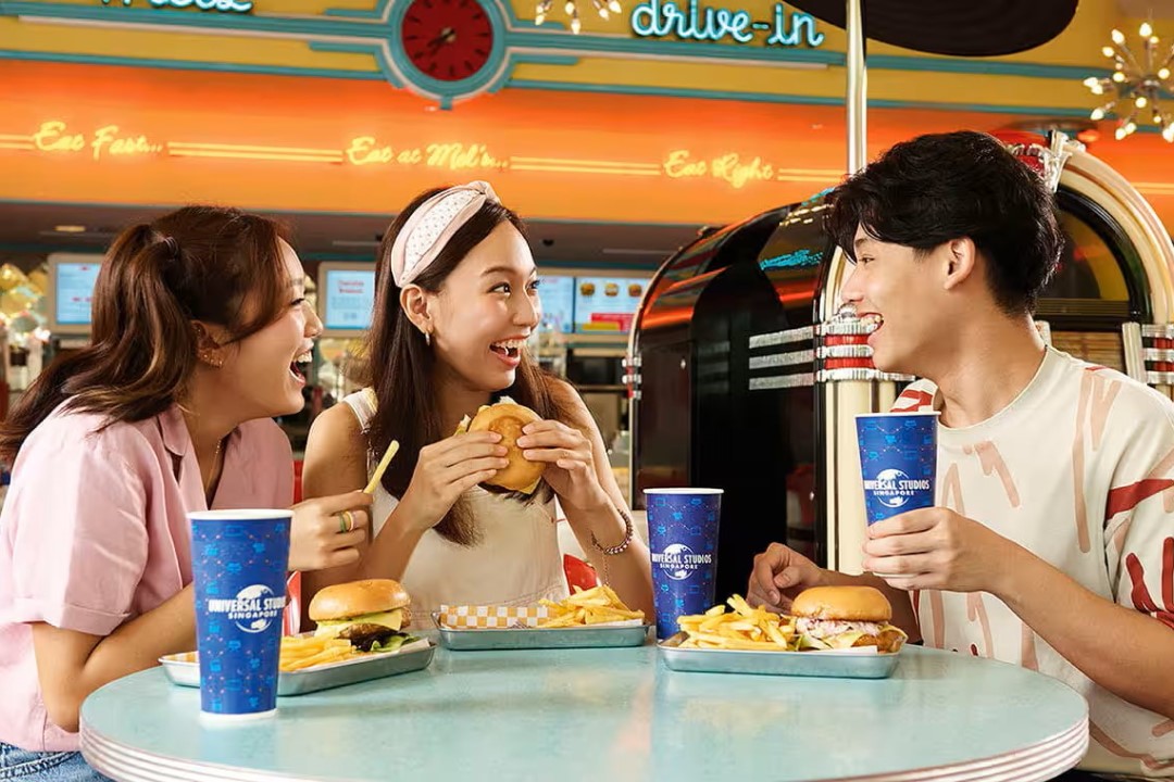 Mel's Drive-In — Oficiais