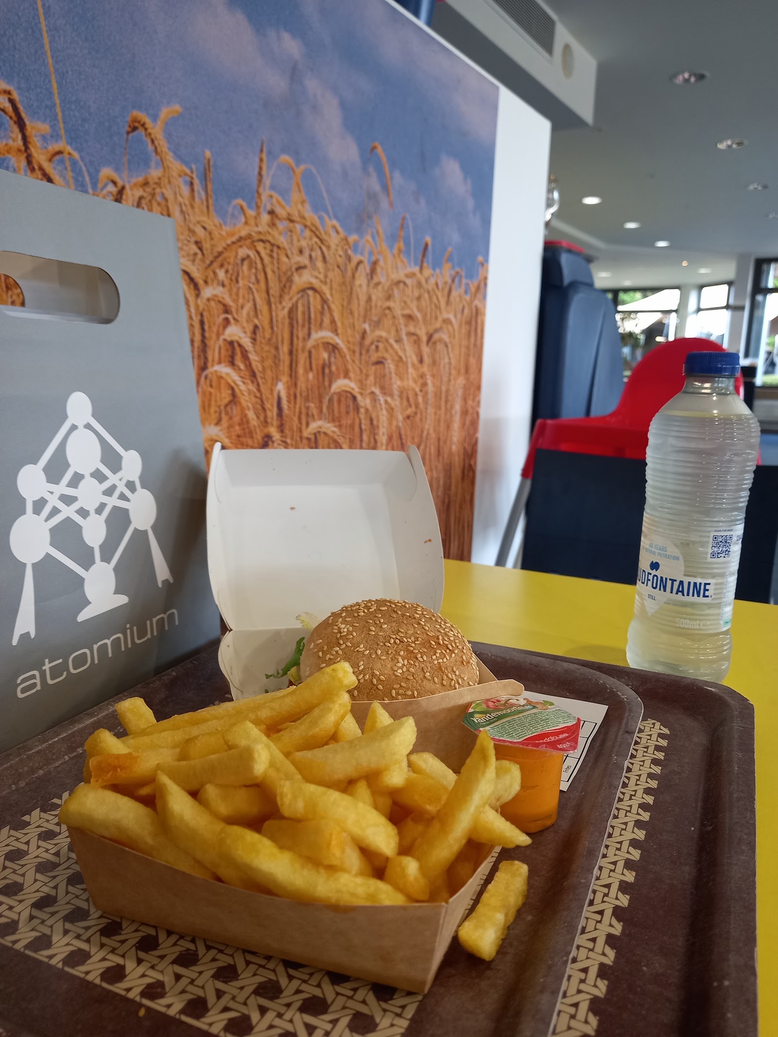 Mini-Europe Snack Bar — Oficiais