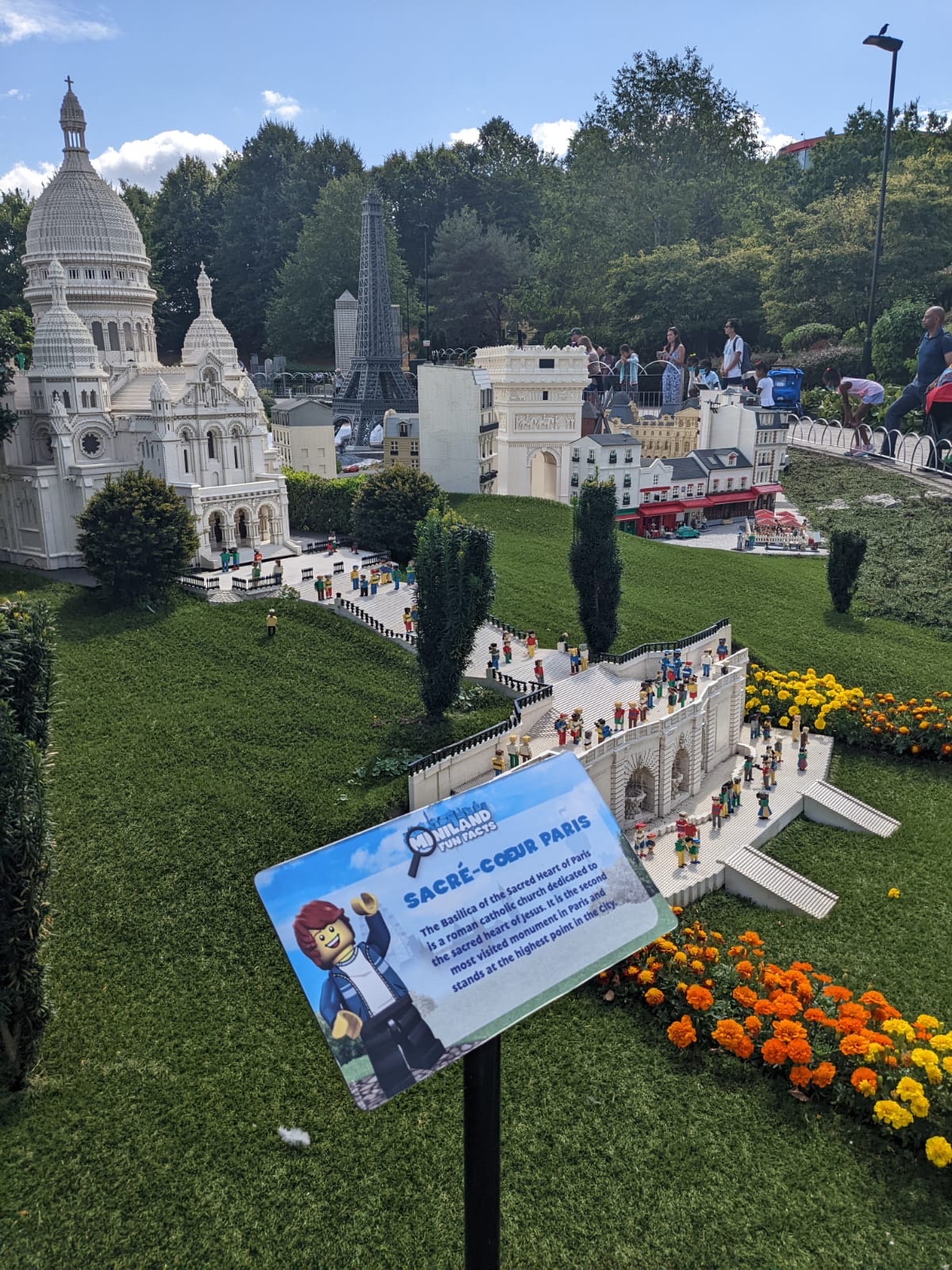 MINILAND — Oficiais