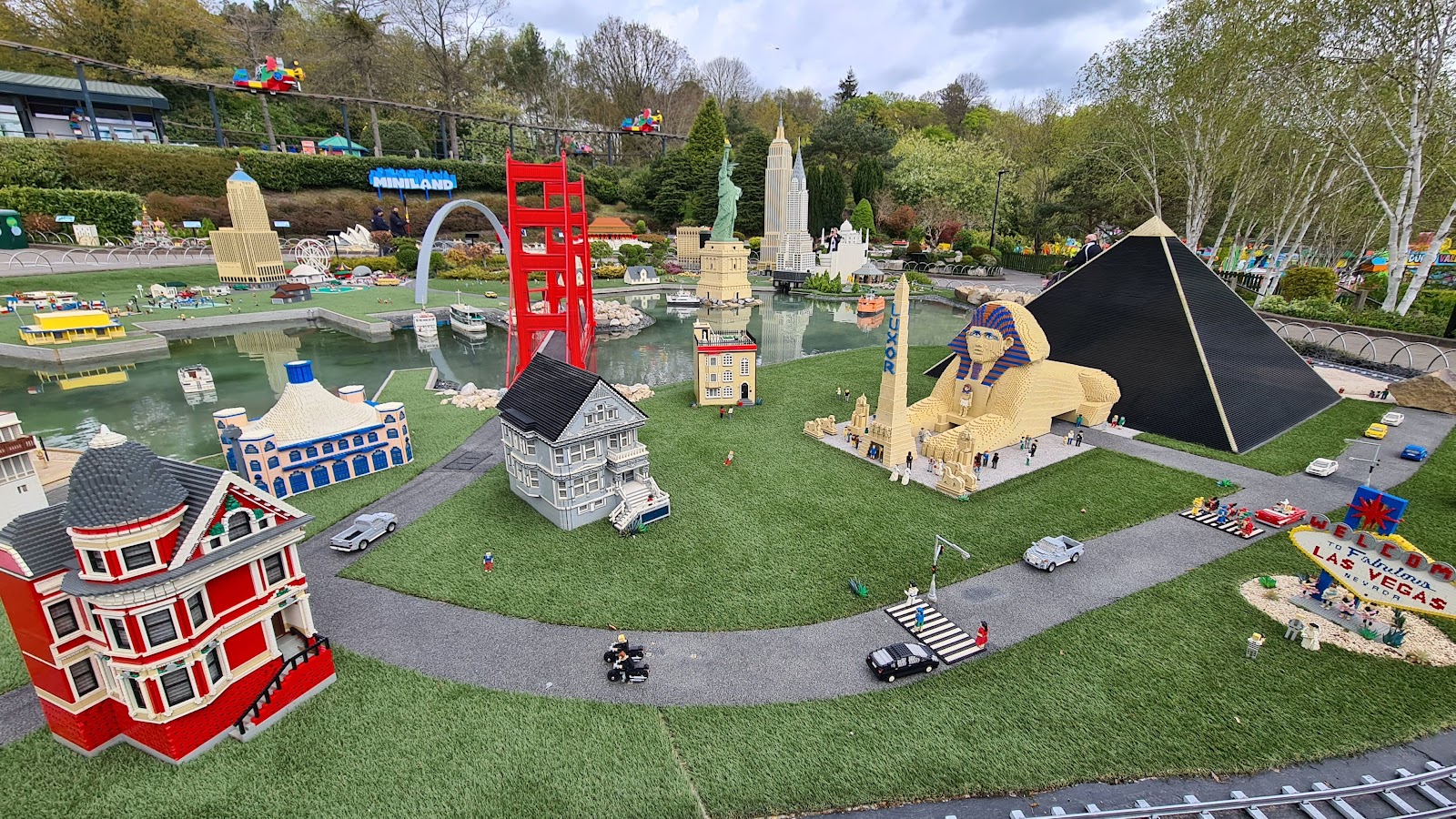 MINILAND — Oficiais