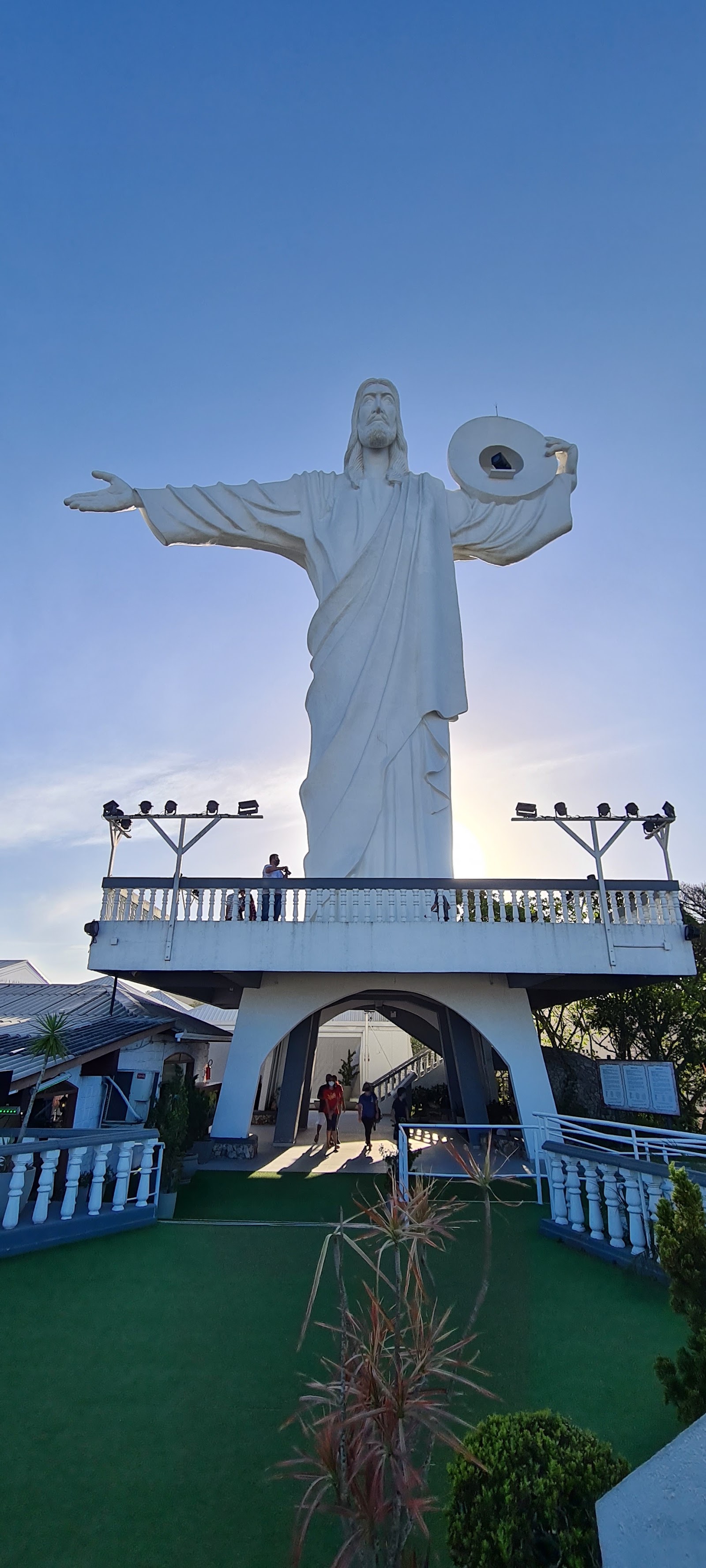 Mirante Cristo Luz — Oficiais