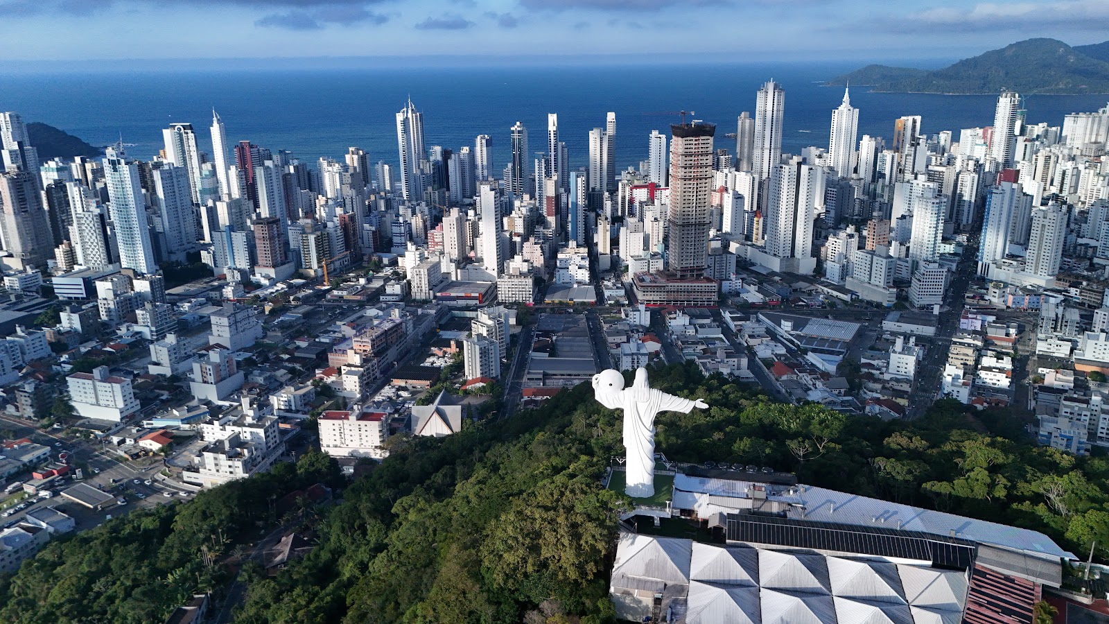 Mirante Cristo Luz — Oficiais