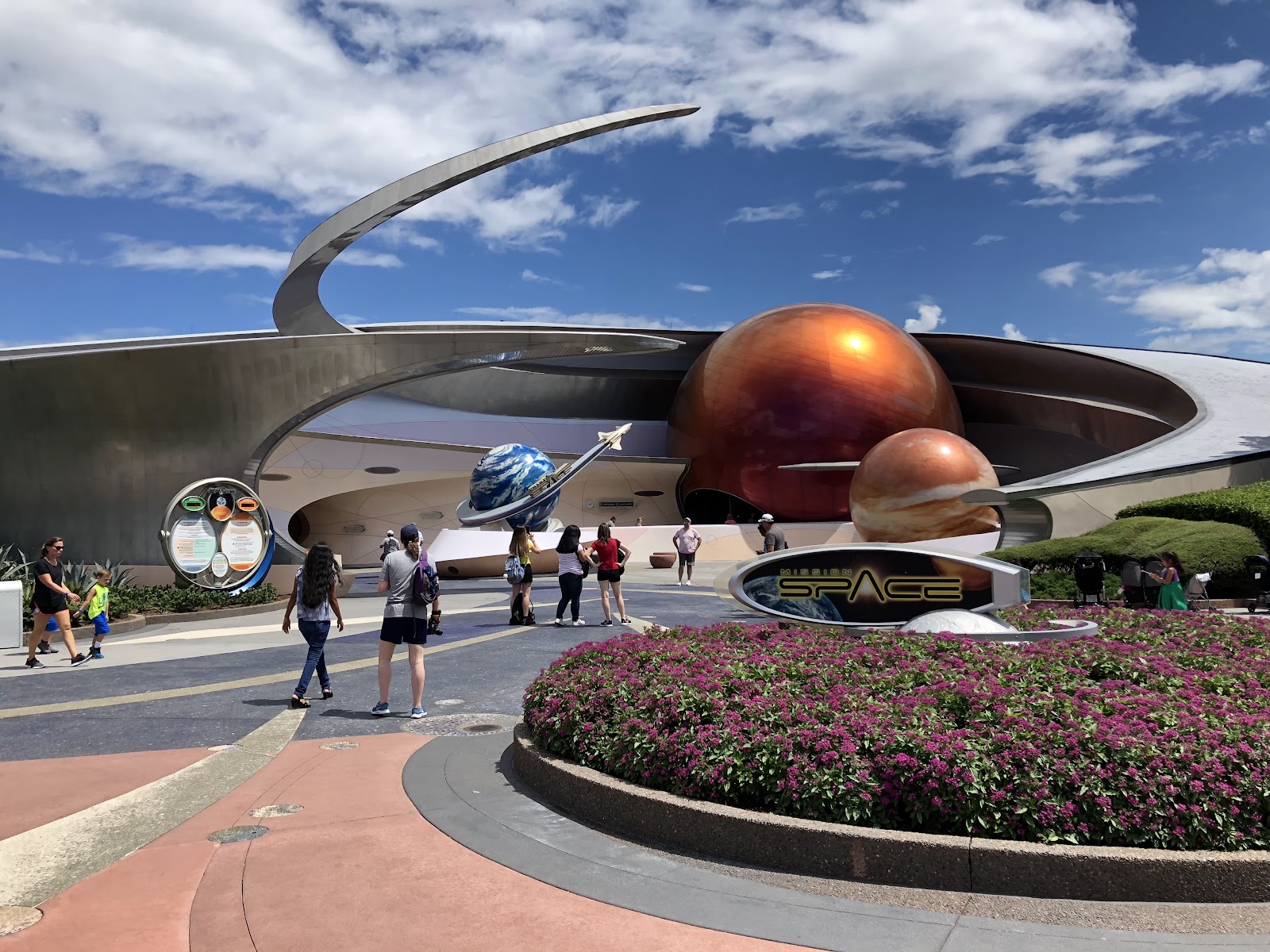 Mission: SPACE — Oficiais