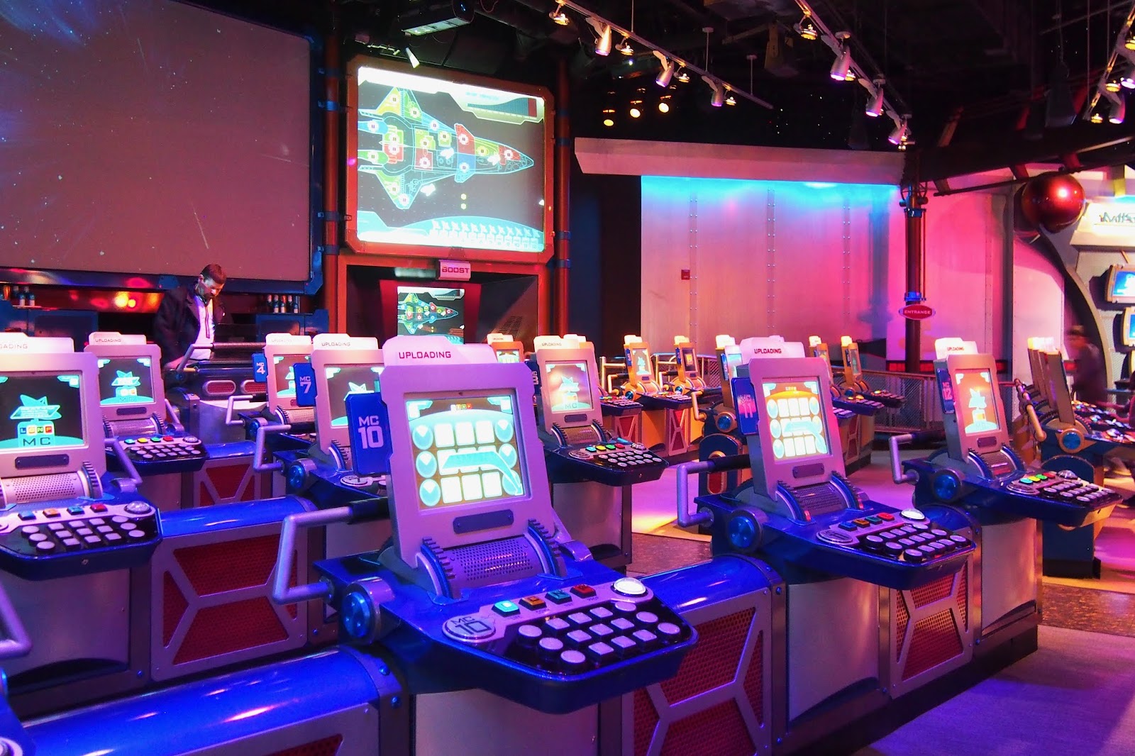 Mission: SPACE — Oficiais
