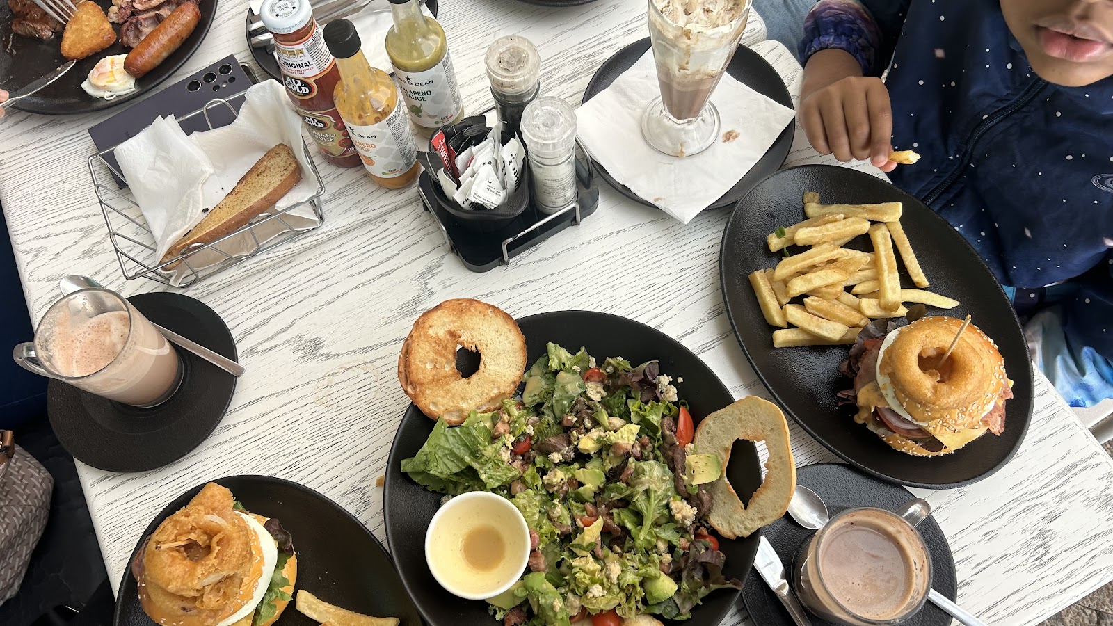 Mugg & Bean uShaka — Oficiais