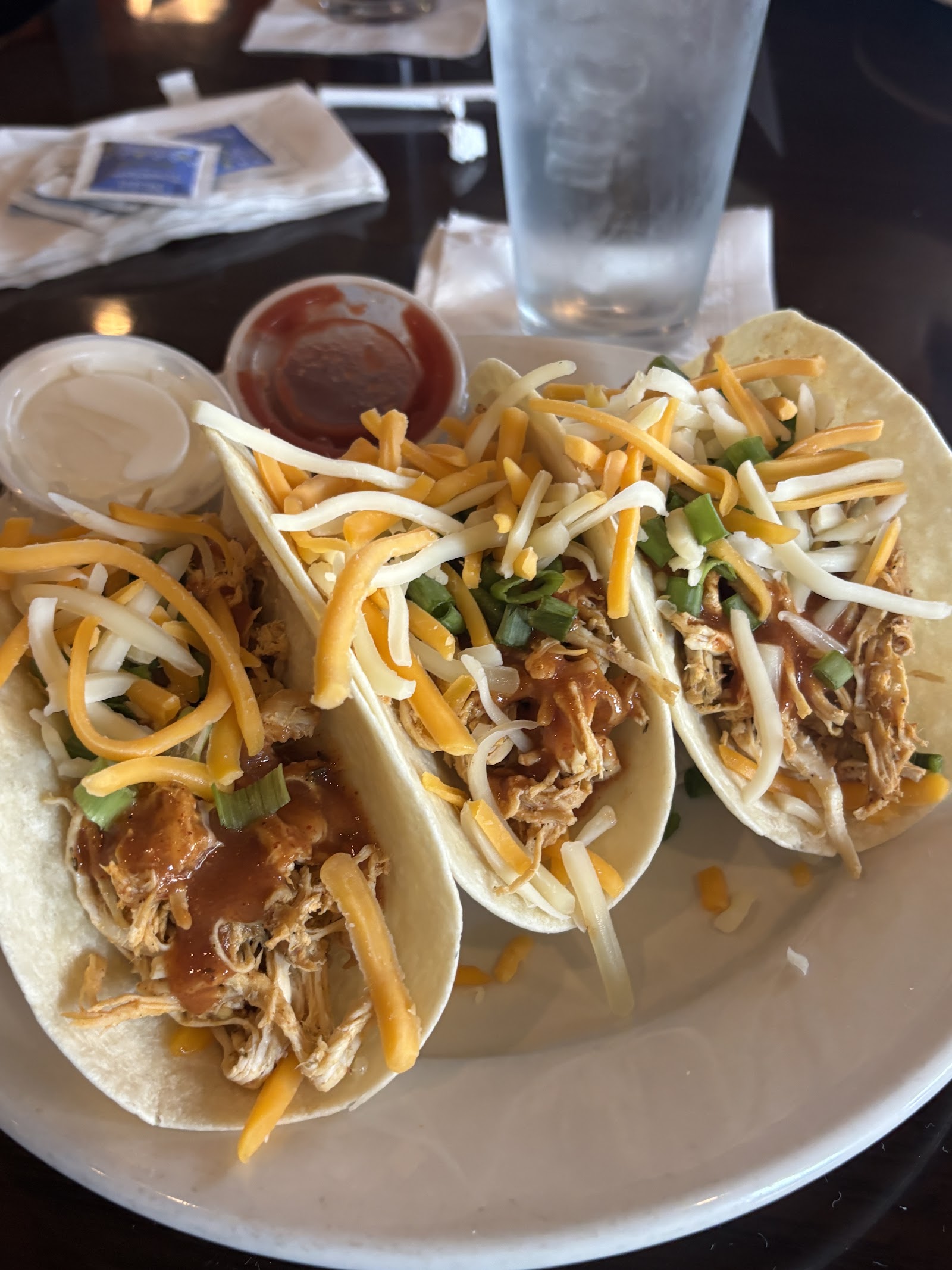 Mulligan's Restaurant — Oficiais