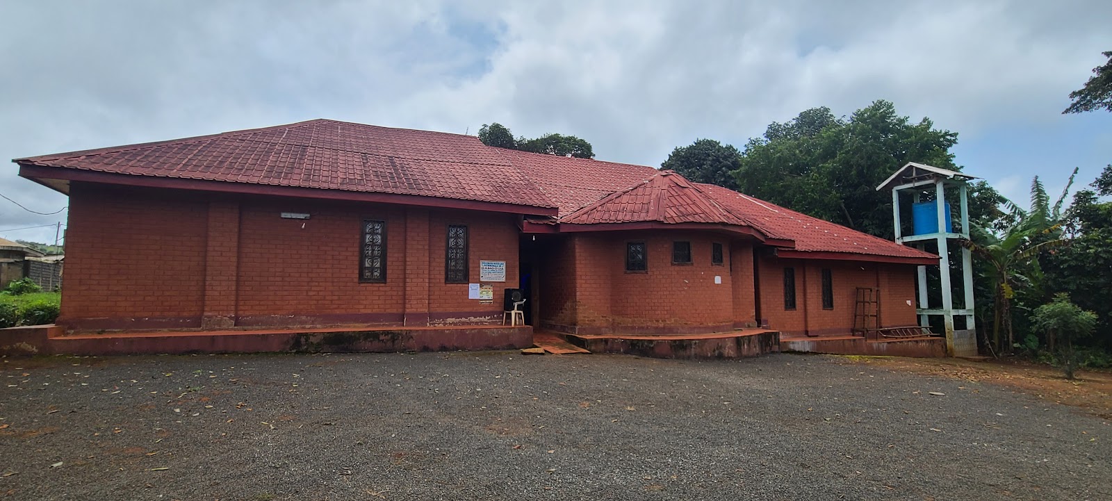 Musée de Bangoua — Oficiais