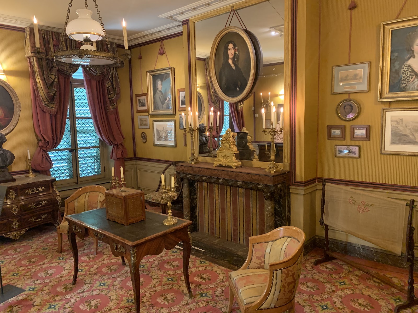 Musée de la Vie Romantique — Oficiais