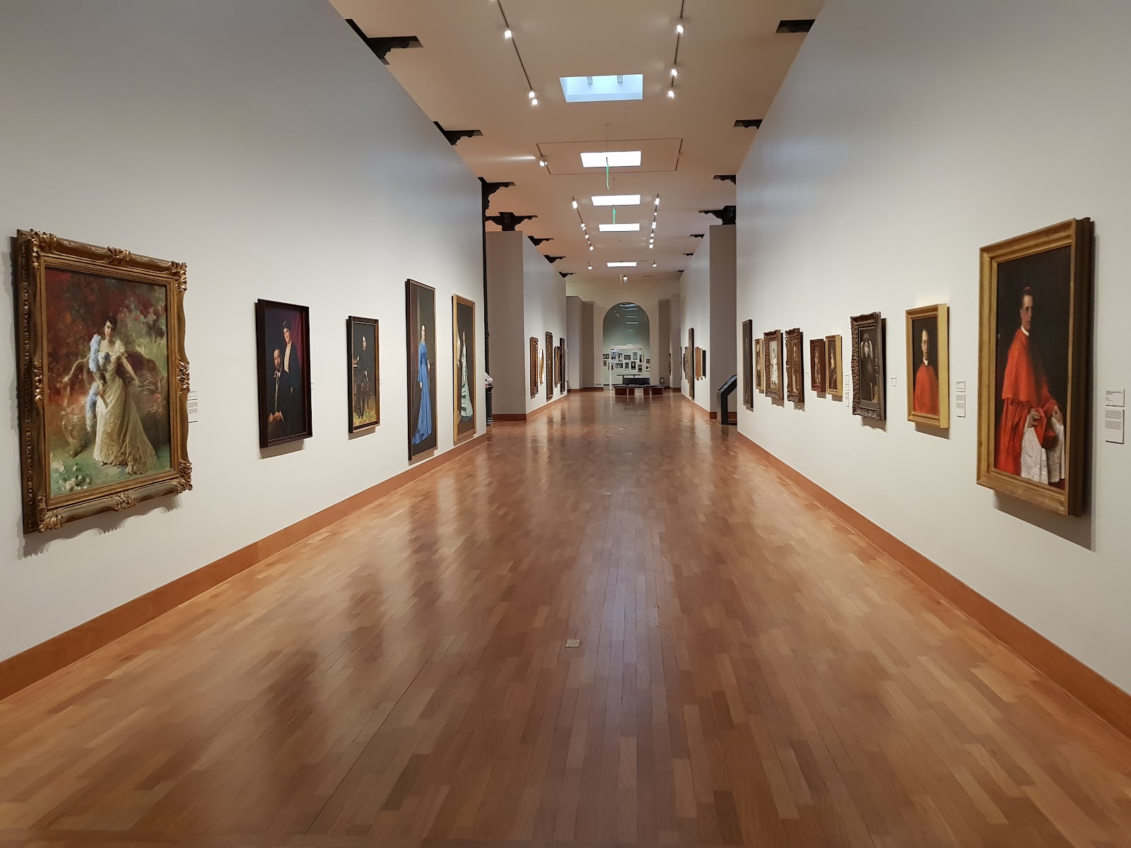 Museu de Arte de Lima — Oficiais